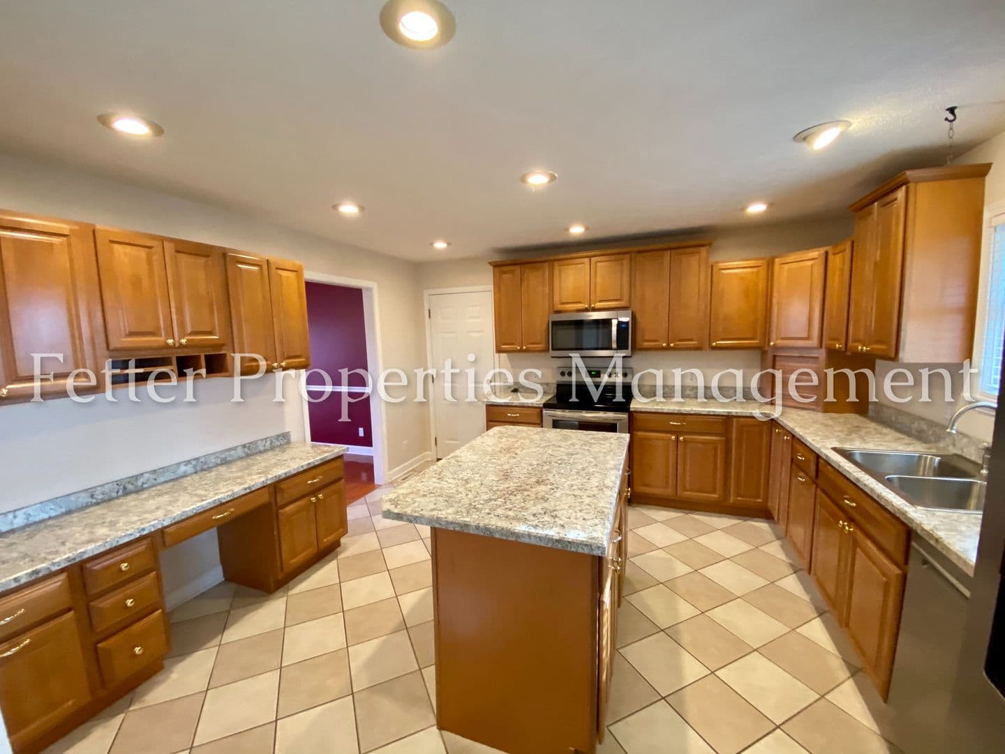 Evansville House: 5838 Winnett Drive