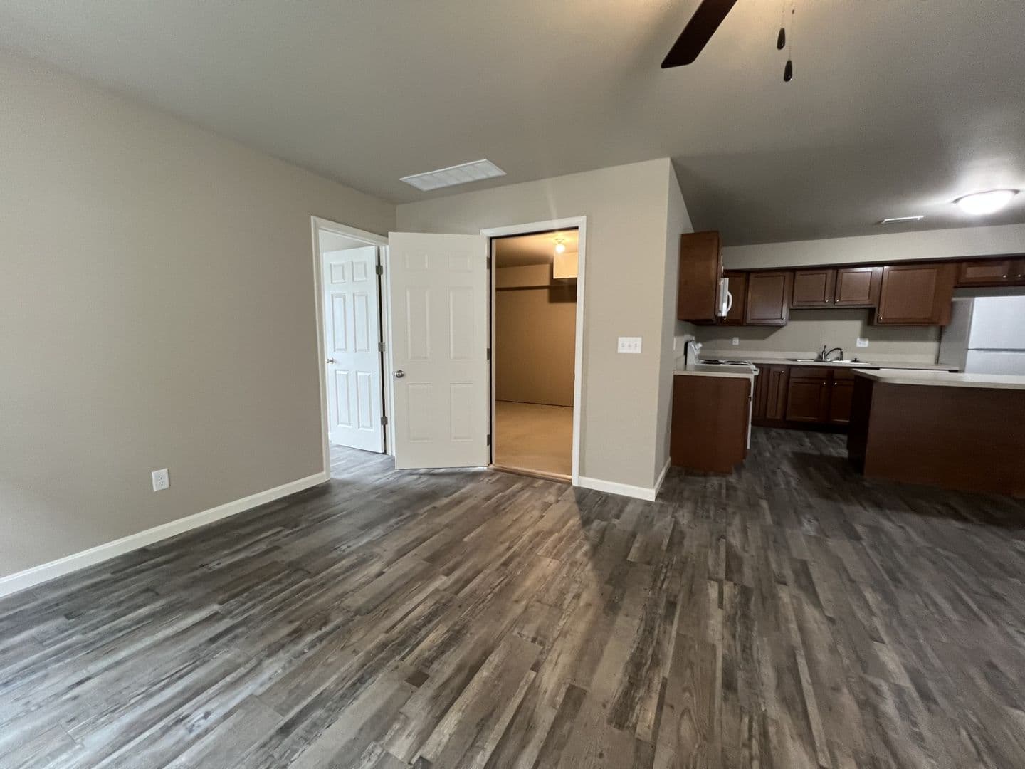 Newburgh Apartment: Canyon Circle