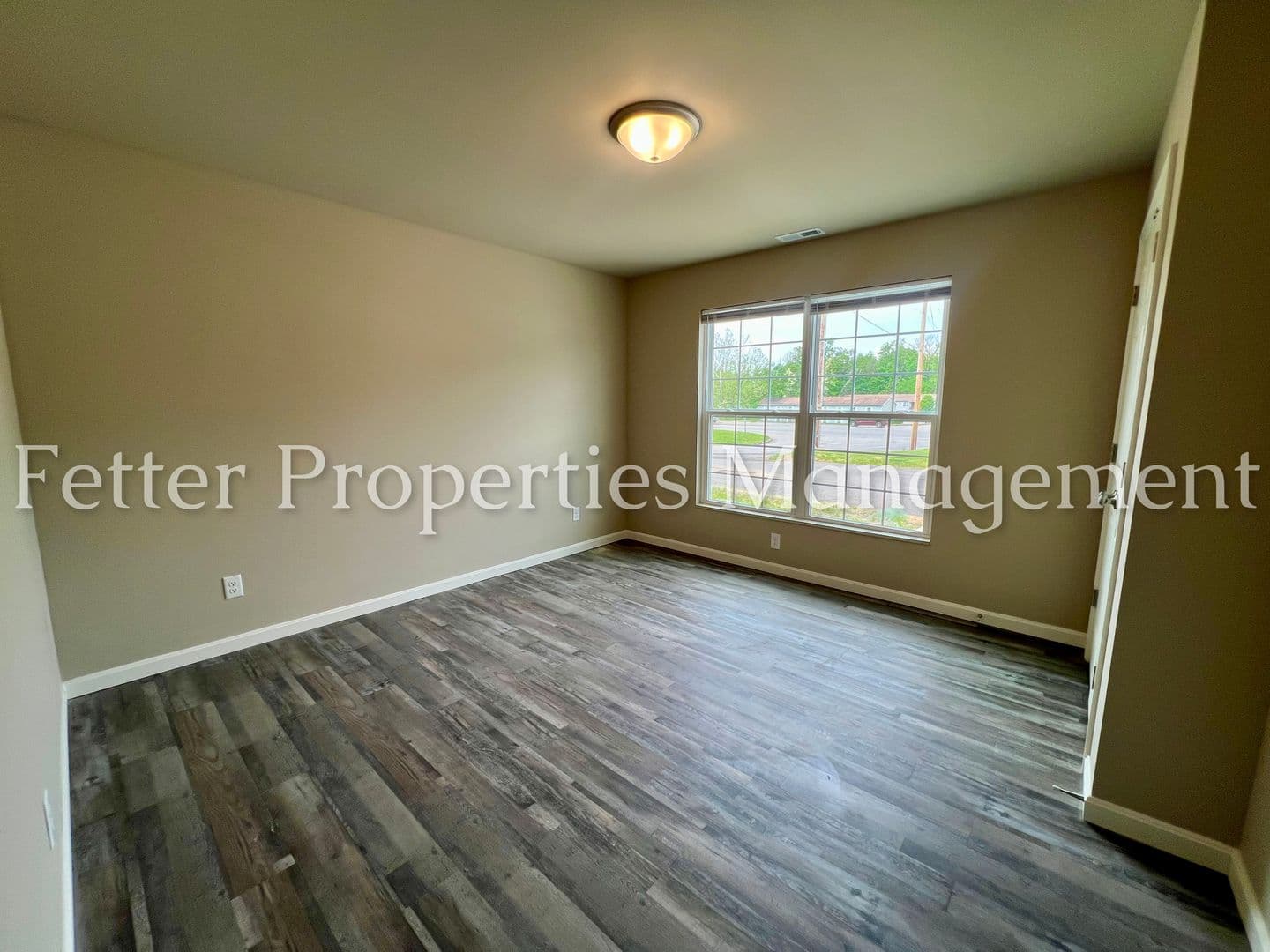 Newburgh Apartment: Canyon Circle