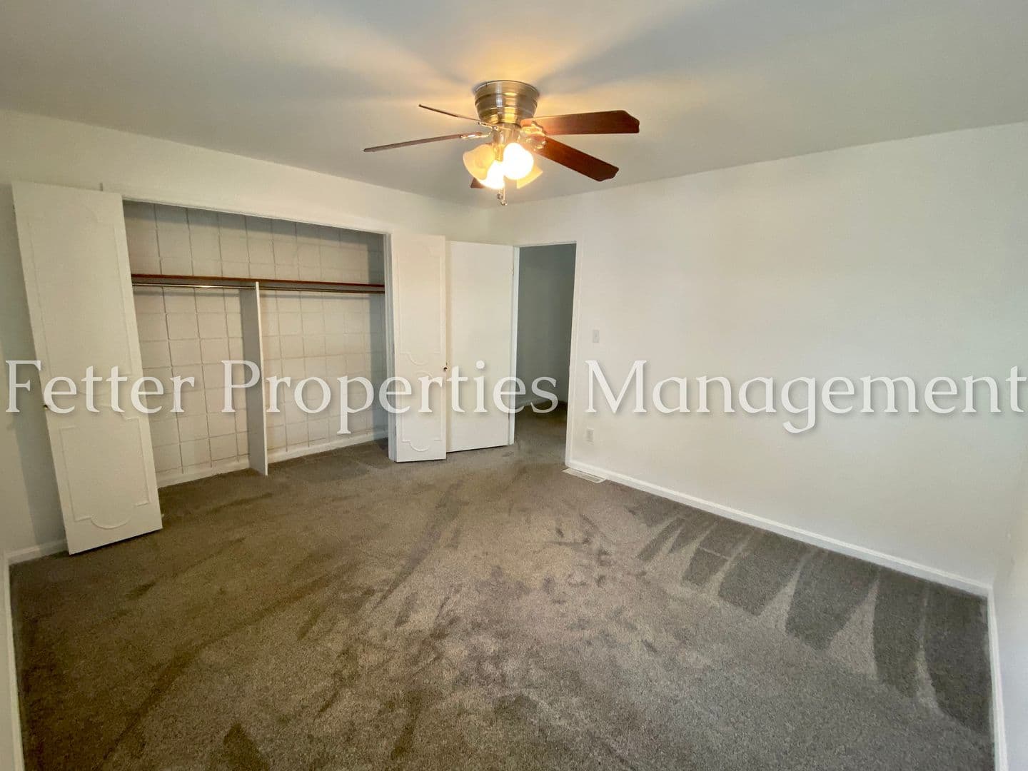 Evansville House: 2865 Washington Ave
