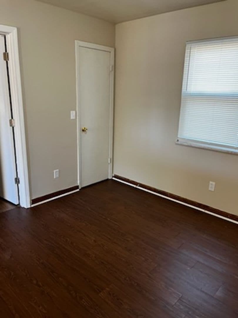 Evansville Apartment: 2720 N. Kentucky Ave