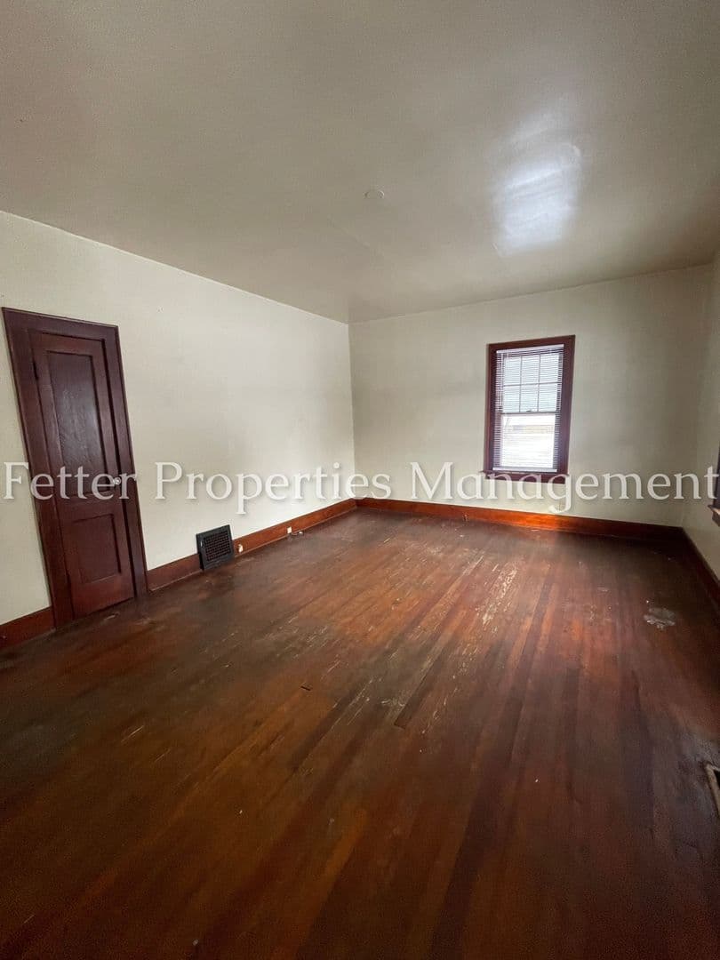 Evansville House: 1651 Burdette Ave