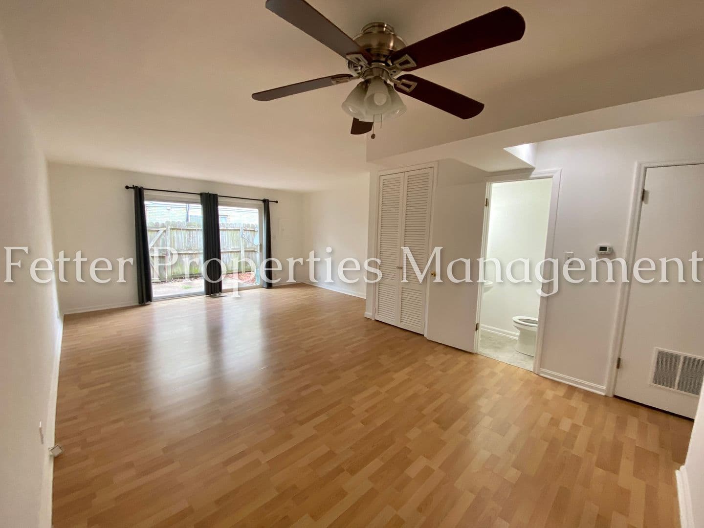 Evansville House: 2865 Washington Ave