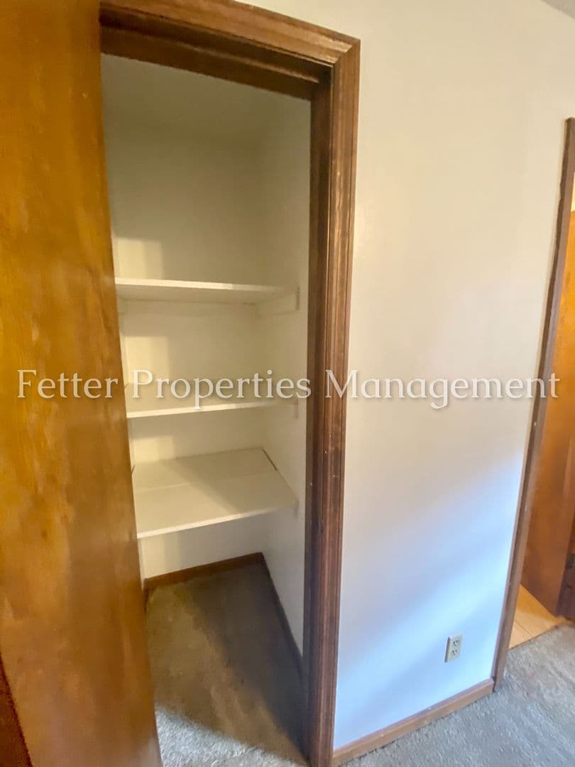 Evansville Apartment: 2720 N. Kentucky Ave