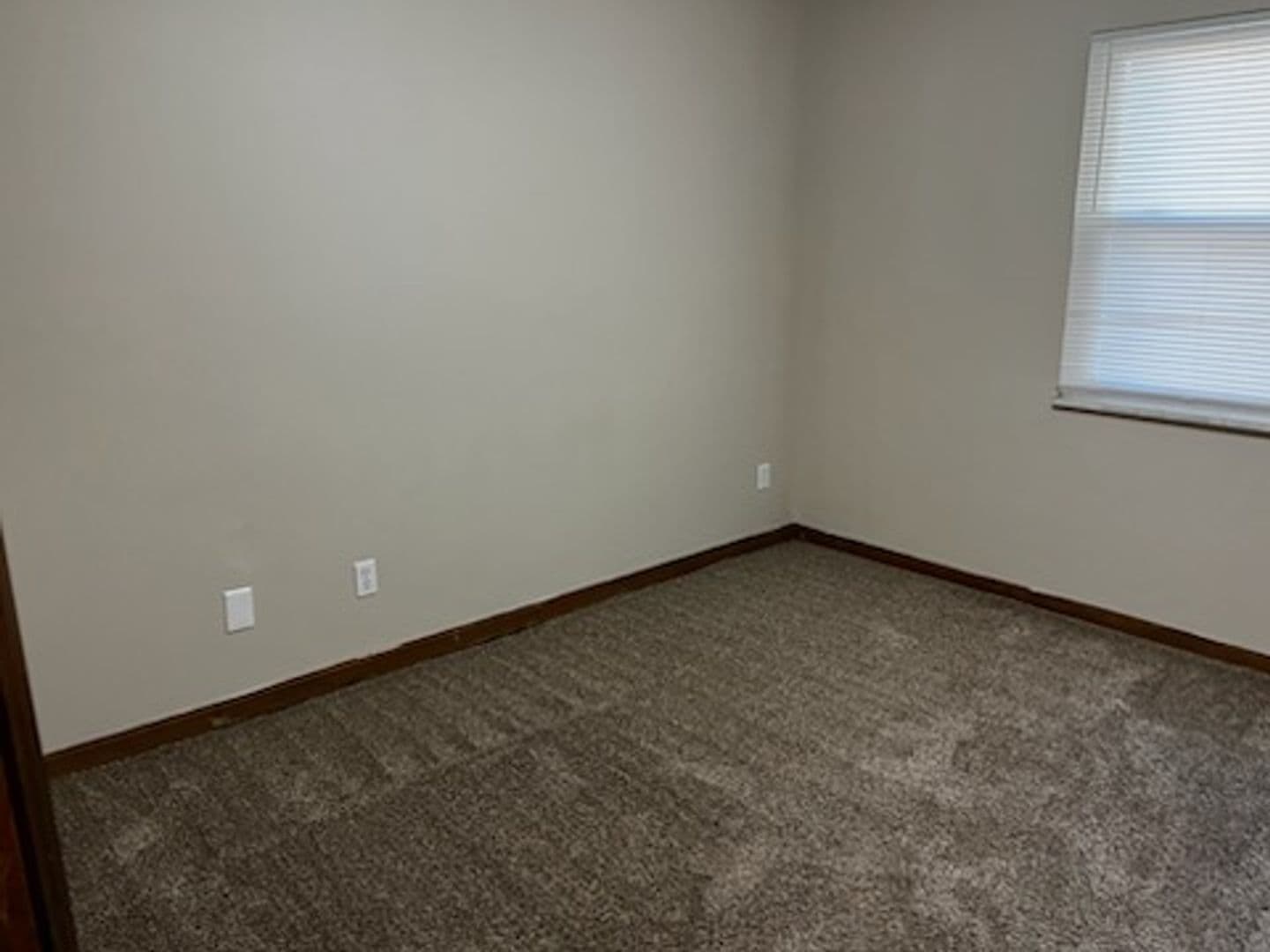 Evansville Apartment: 2720 N. Kentucky Ave