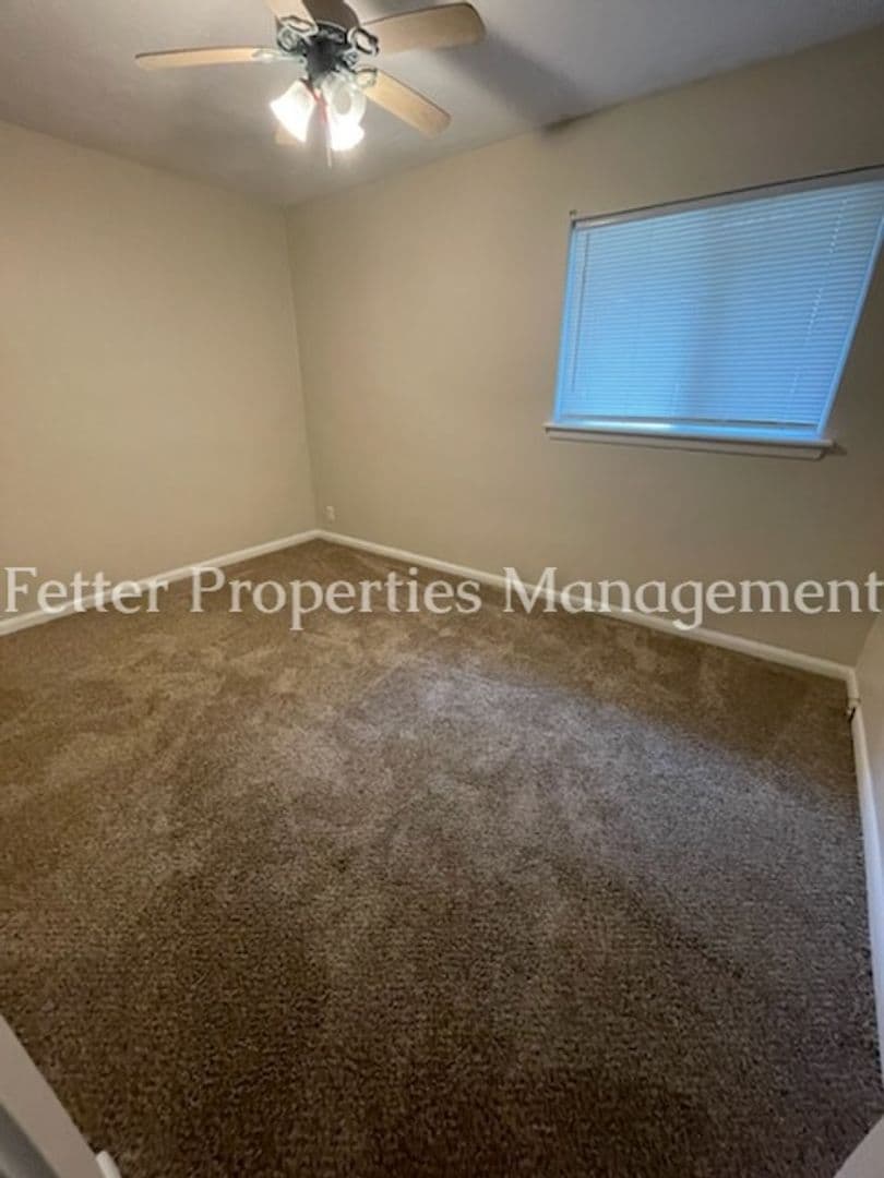 Evansville Apartment: 1165/1167 Lombard Avenue