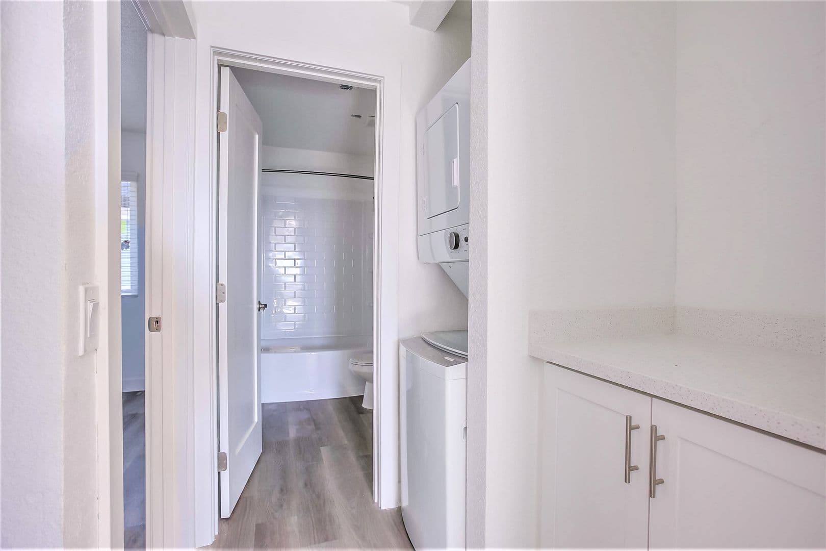 Oceanside Apartment: 1037 South Cleveland Street