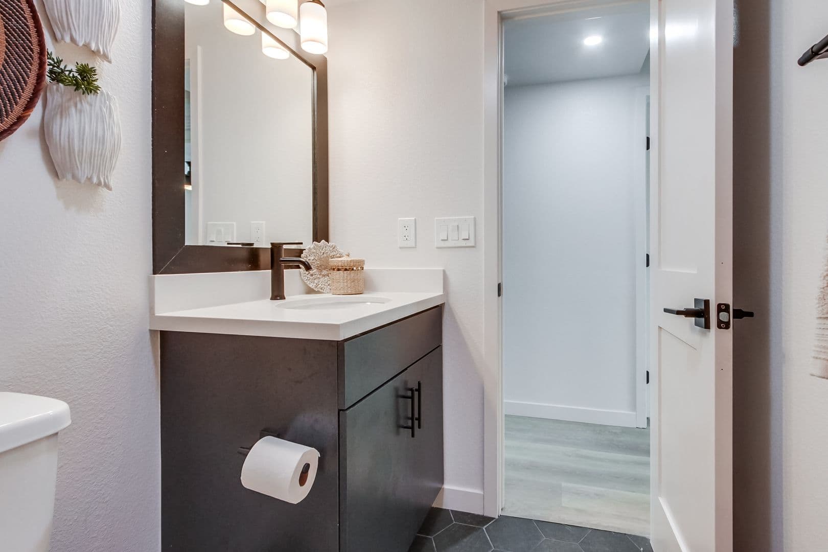 San Diego Apartment: 4820-4880 Clairemont Mesa Blvd