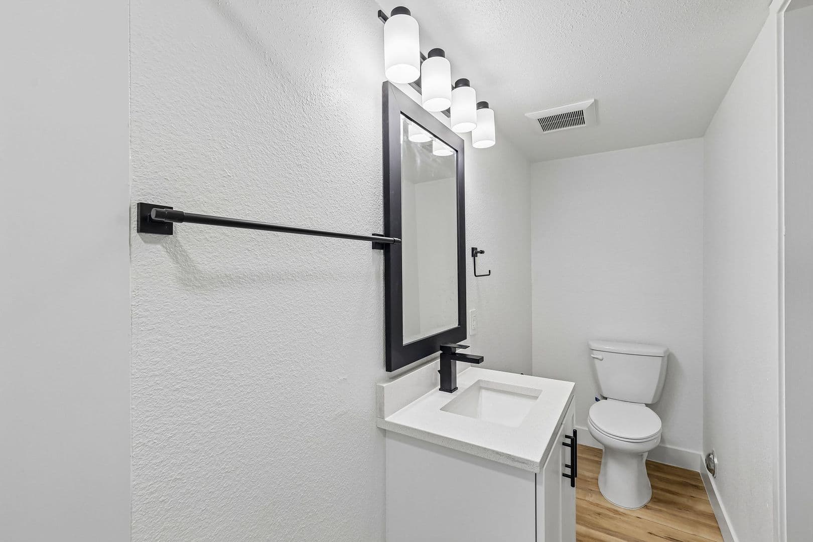 Imperial Beach Apartment: 1031-1033 Imperial Beach Blvd