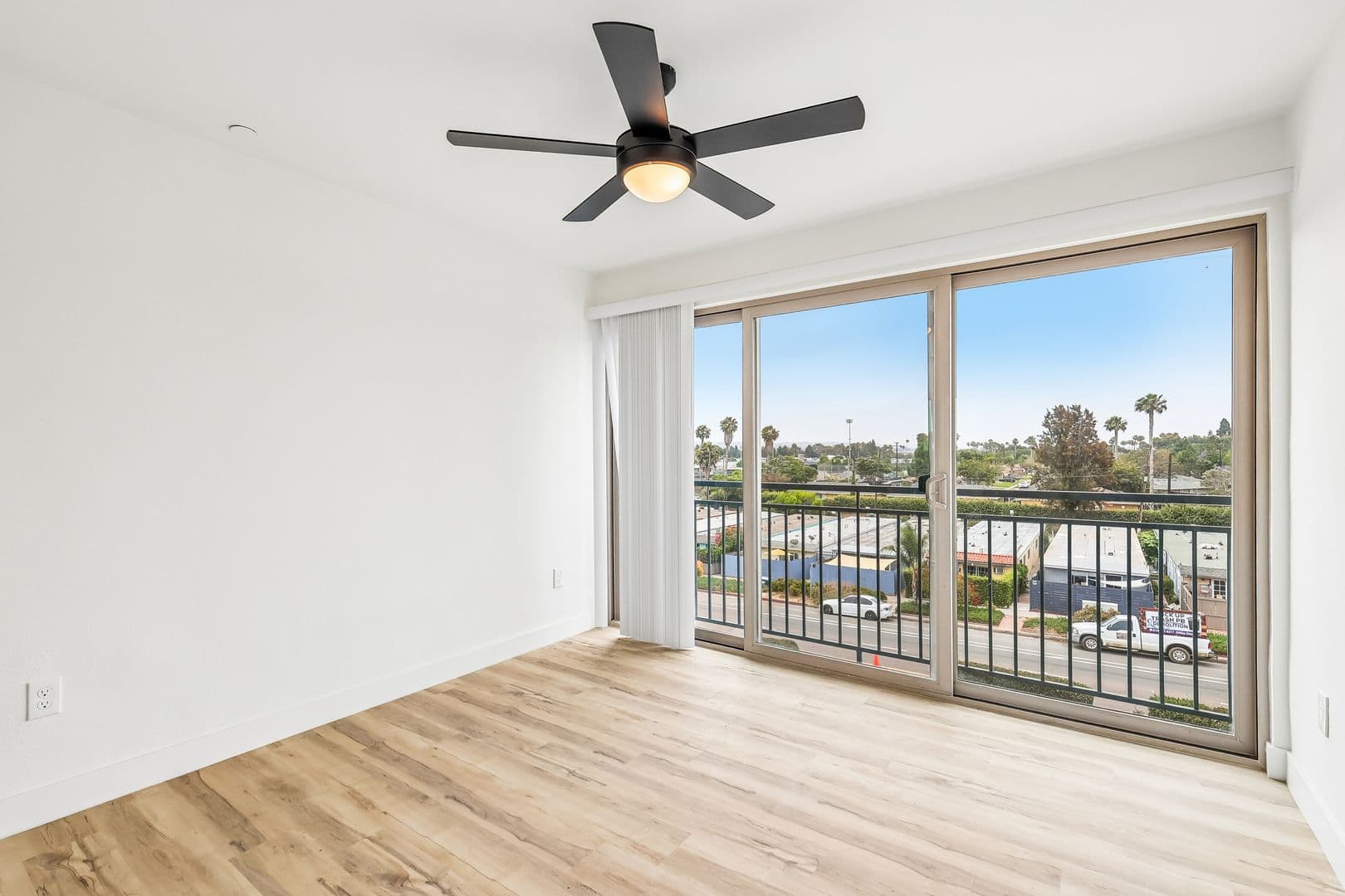 San Diego Apartment: 2330-2332 Grand Avenue