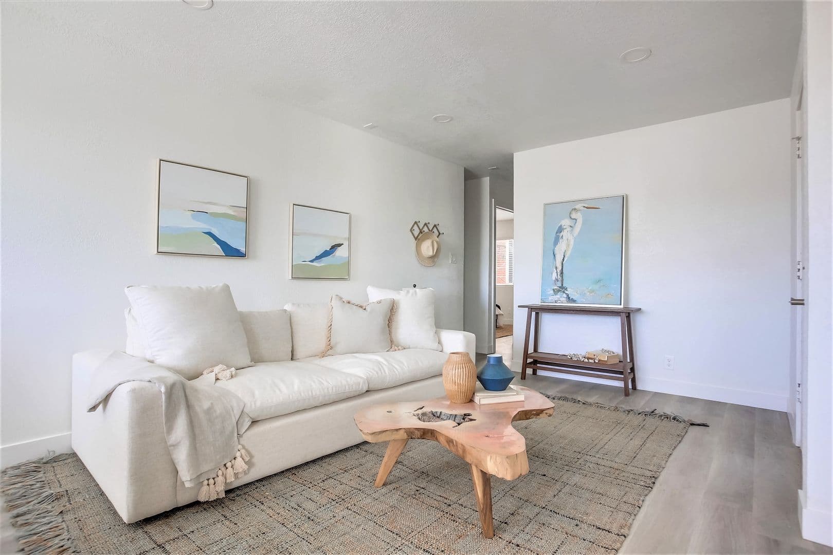 Oceanside Apartment: 1037 South Cleveland Street