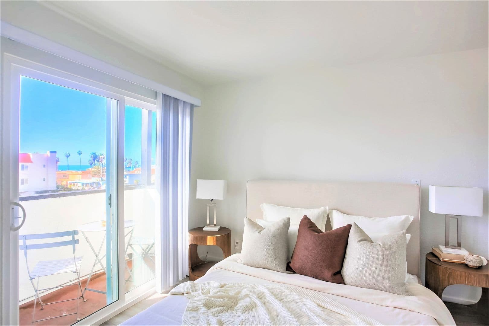 Oceanside Apartment: 1037 South Cleveland Street