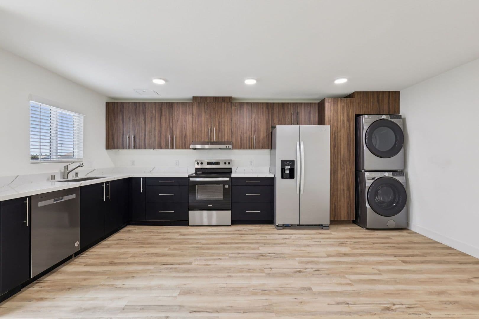 Chula Vista Apartment: 1311 4th Ave