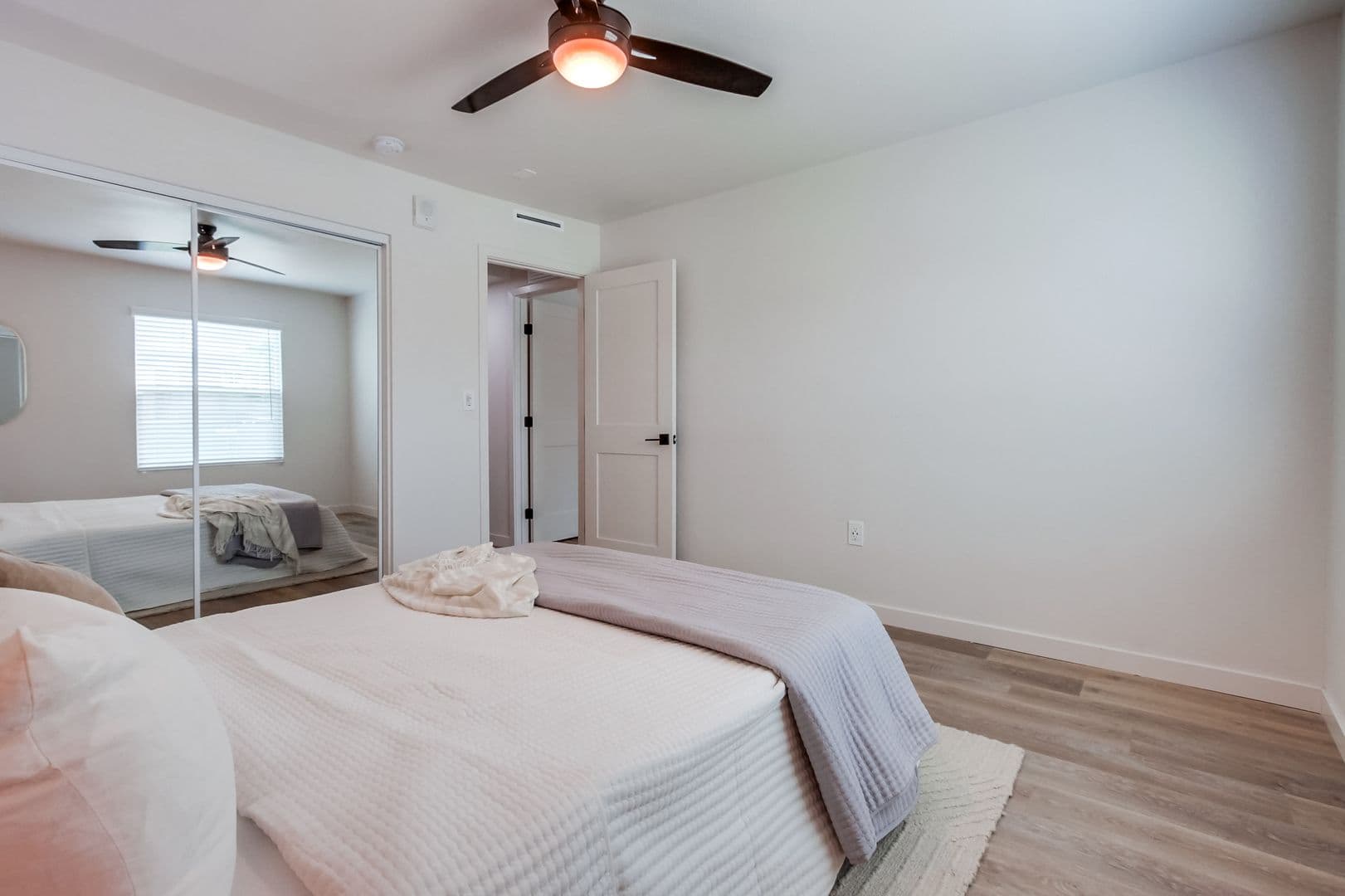 San Diego Apartment: 4820-4880 Clairemont Mesa Blvd