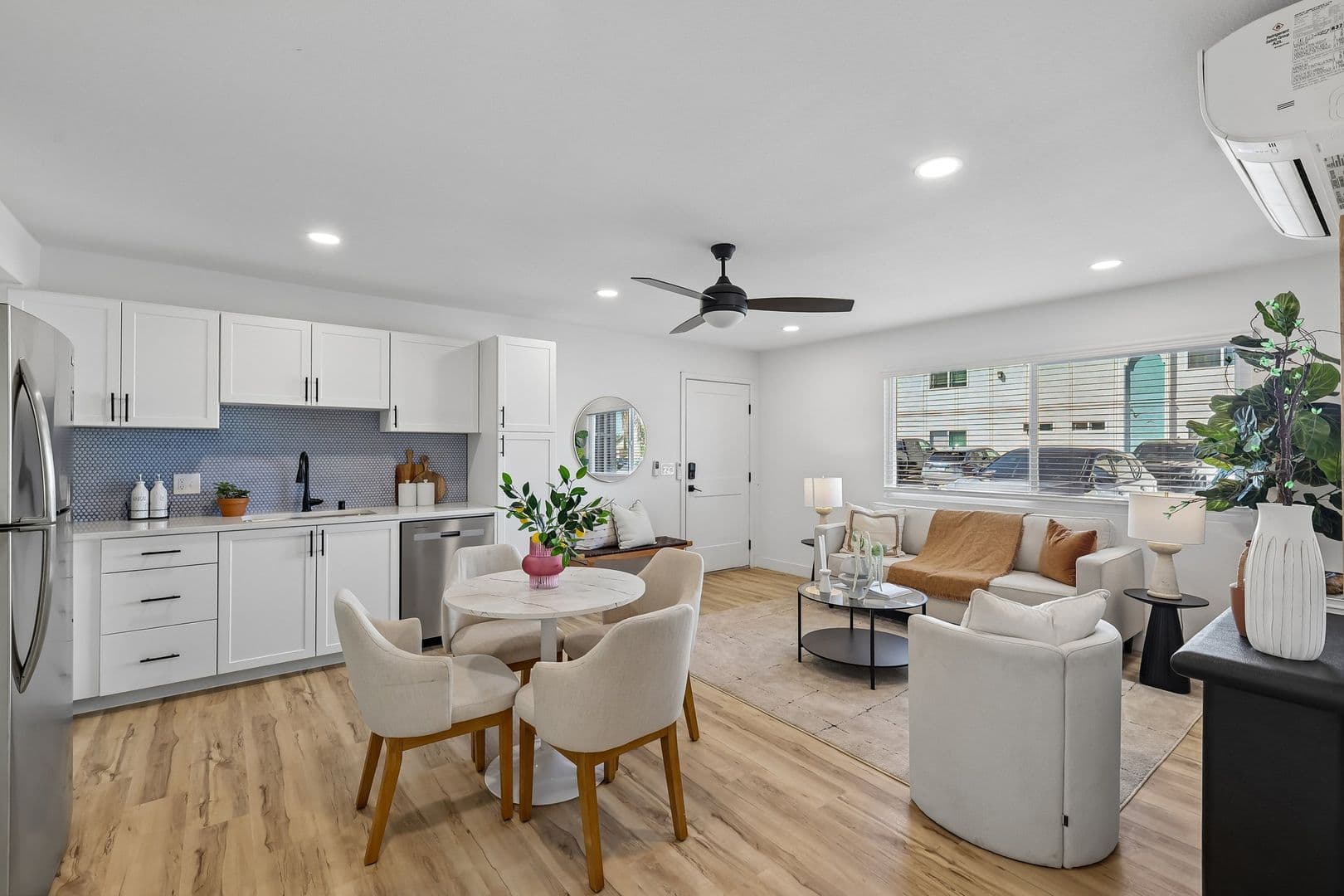 Imperial Beach Apartment: 1031-1033 Imperial Beach Blvd