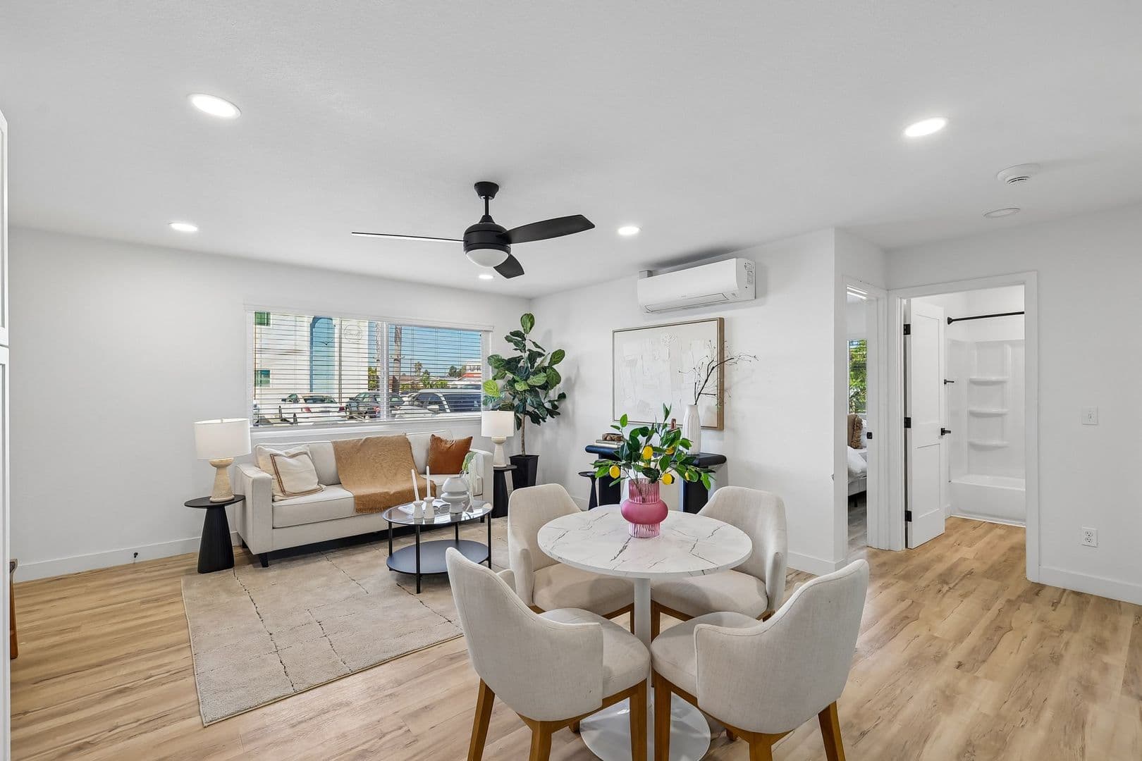 Imperial Beach Apartment: 1031-1033 Imperial Beach Blvd