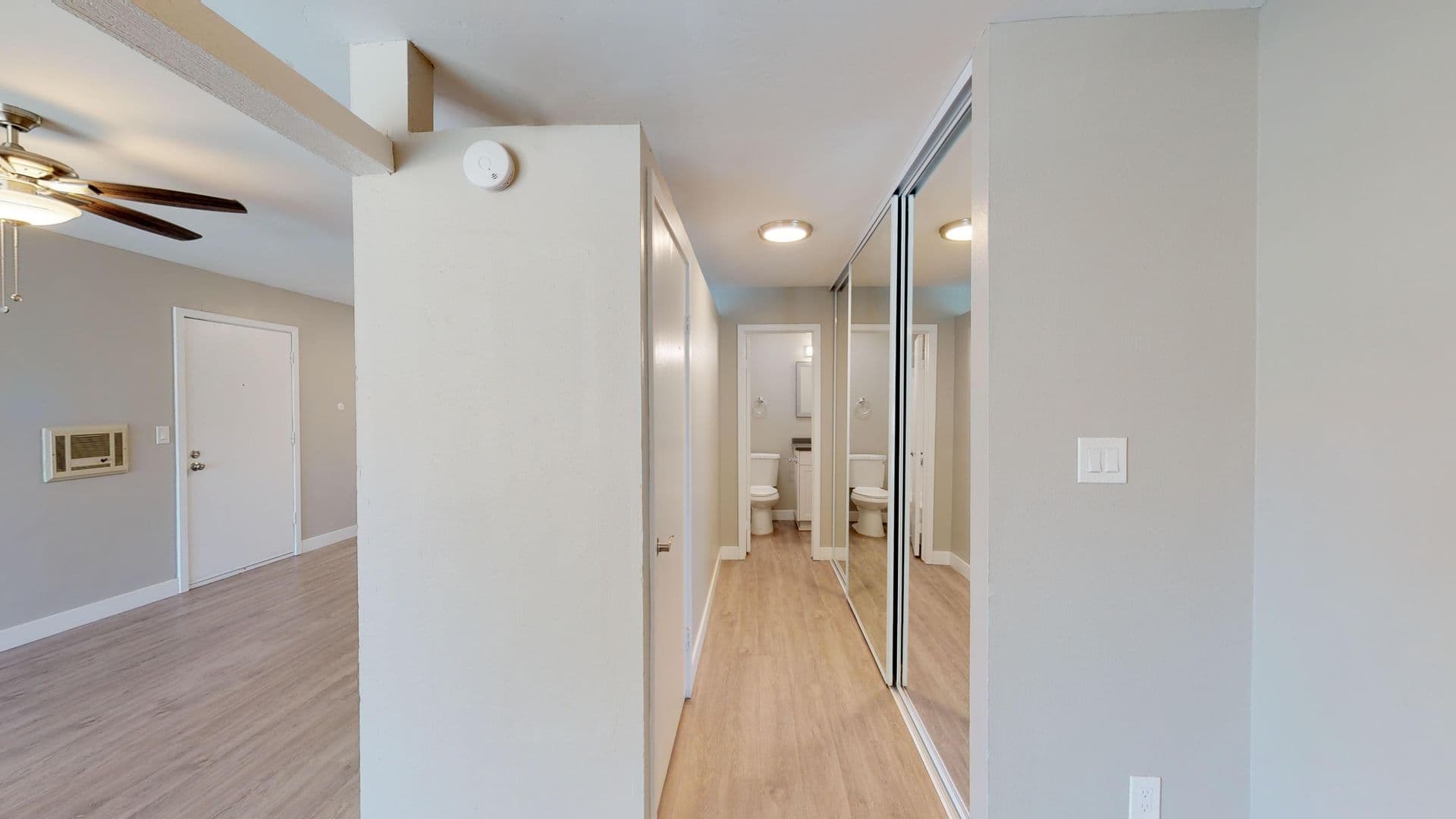 La Mesa Apartment: 7200 Saranac St