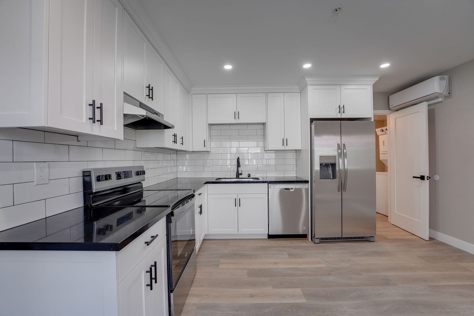 San Diego Apartment: 1239 Robinson Avenue
