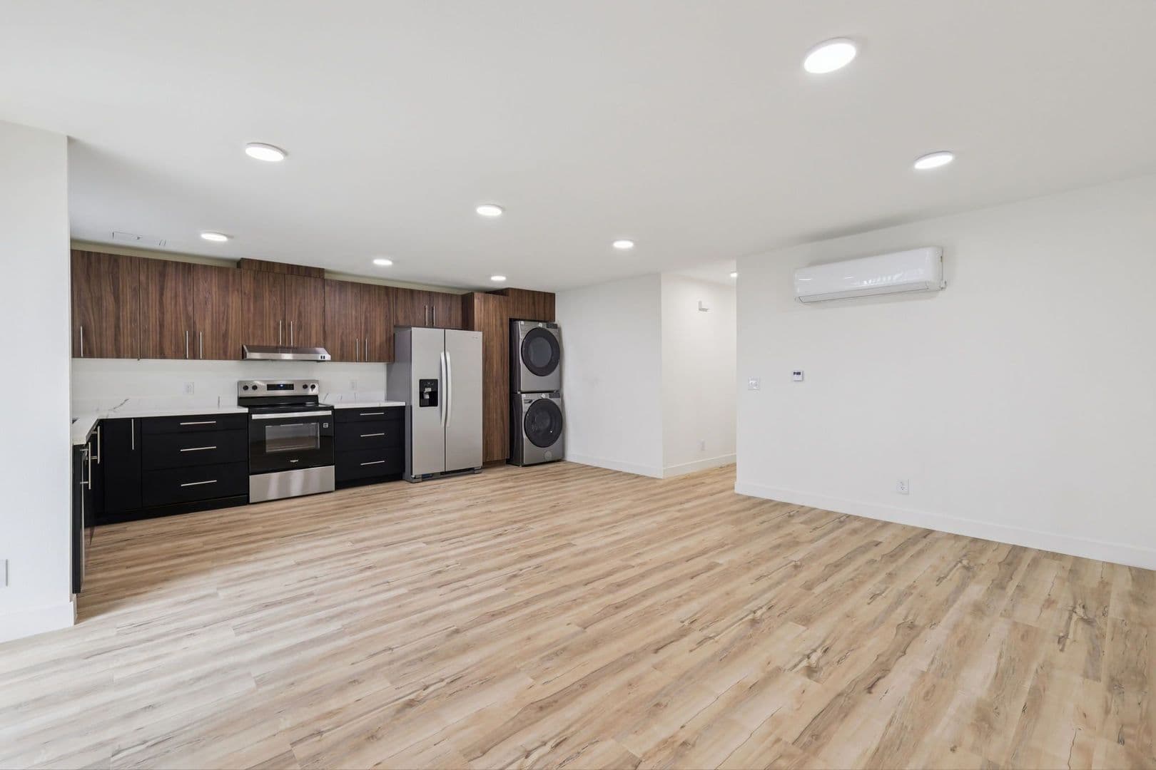 Chula Vista Apartment: 1311 4th Ave