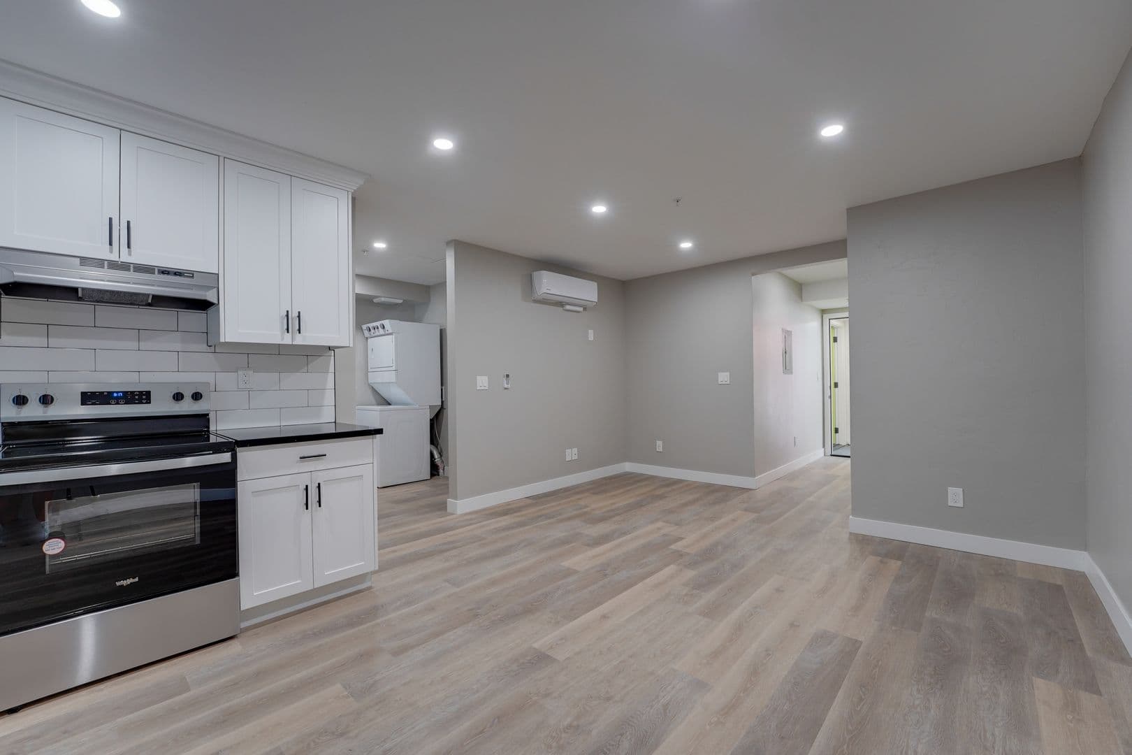 San Diego Apartment: 1239 Robinson Avenue