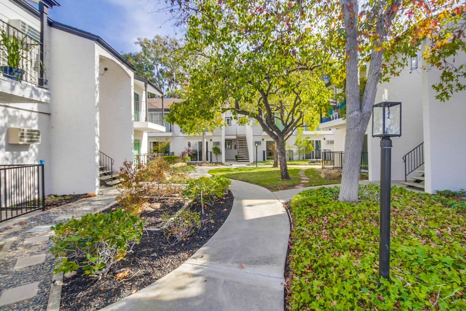 La Mesa Apartment: 4747-4757 Jessie Ave