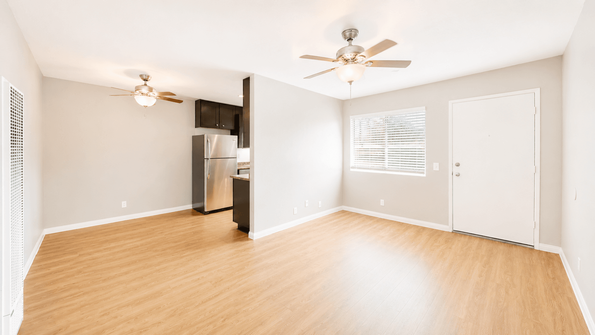 San Diego Apartment: 475-487 S. Meadowbrook Dr
