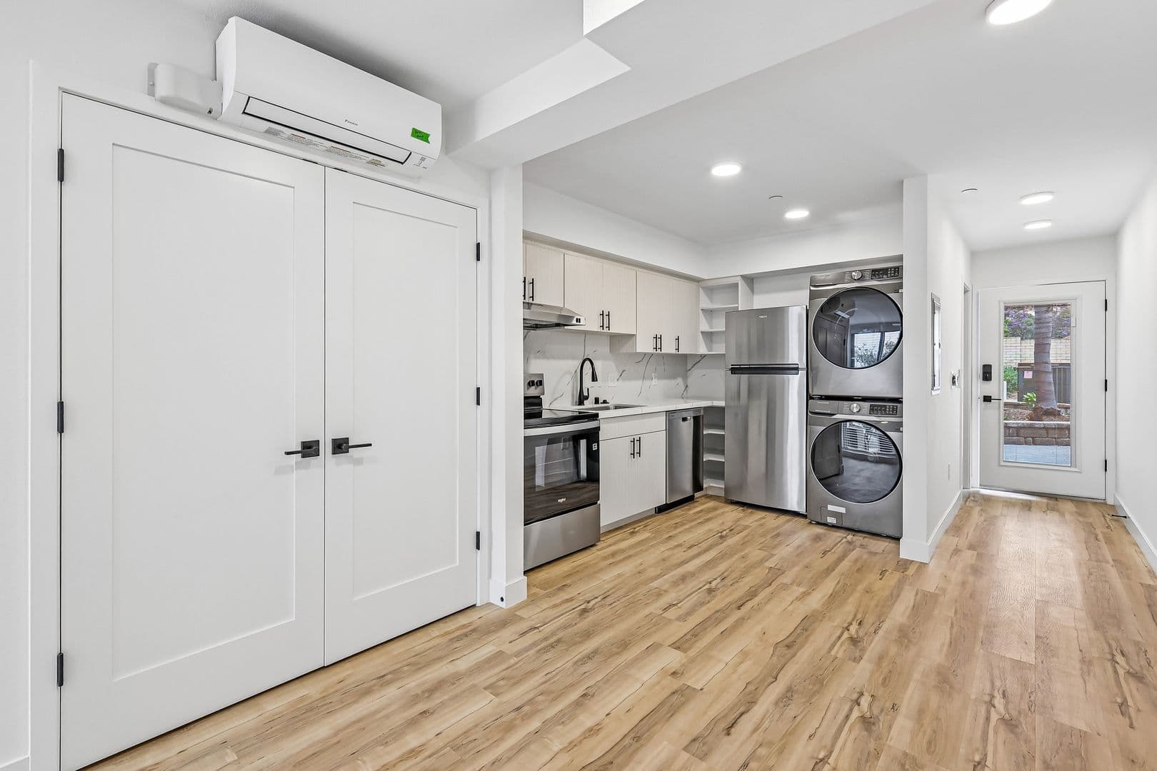 San Diego Apartment: 2330-2332 Grand Avenue