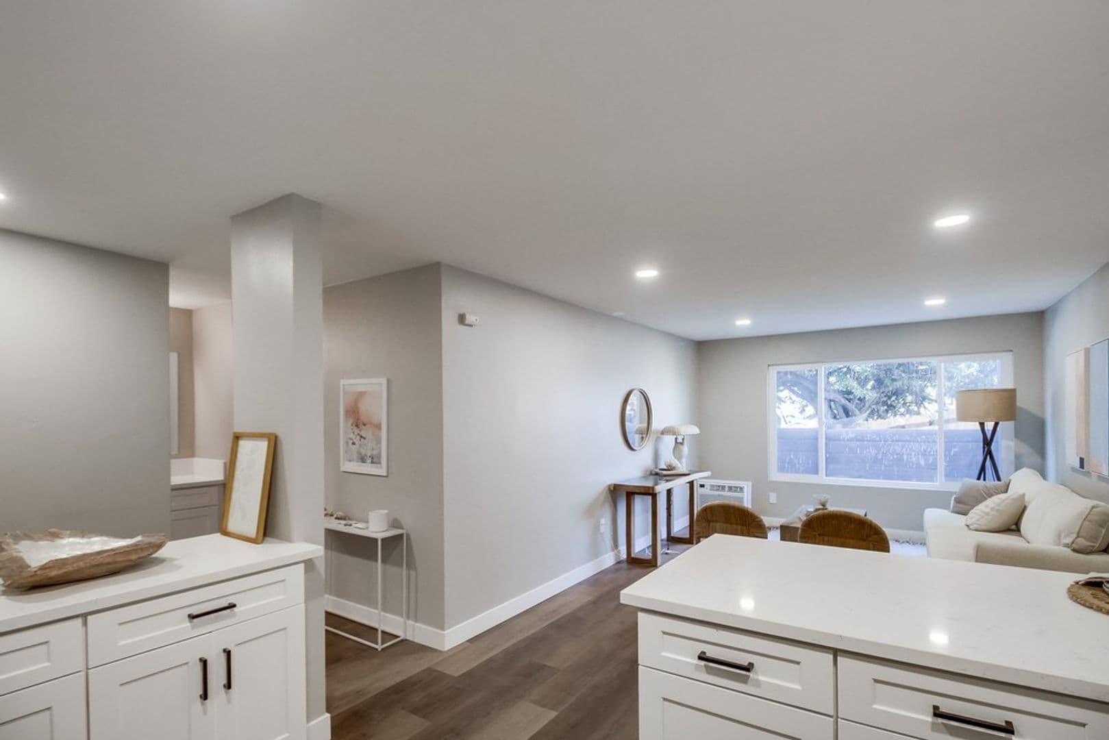 La Mesa Apartment: 4969 Mills Street