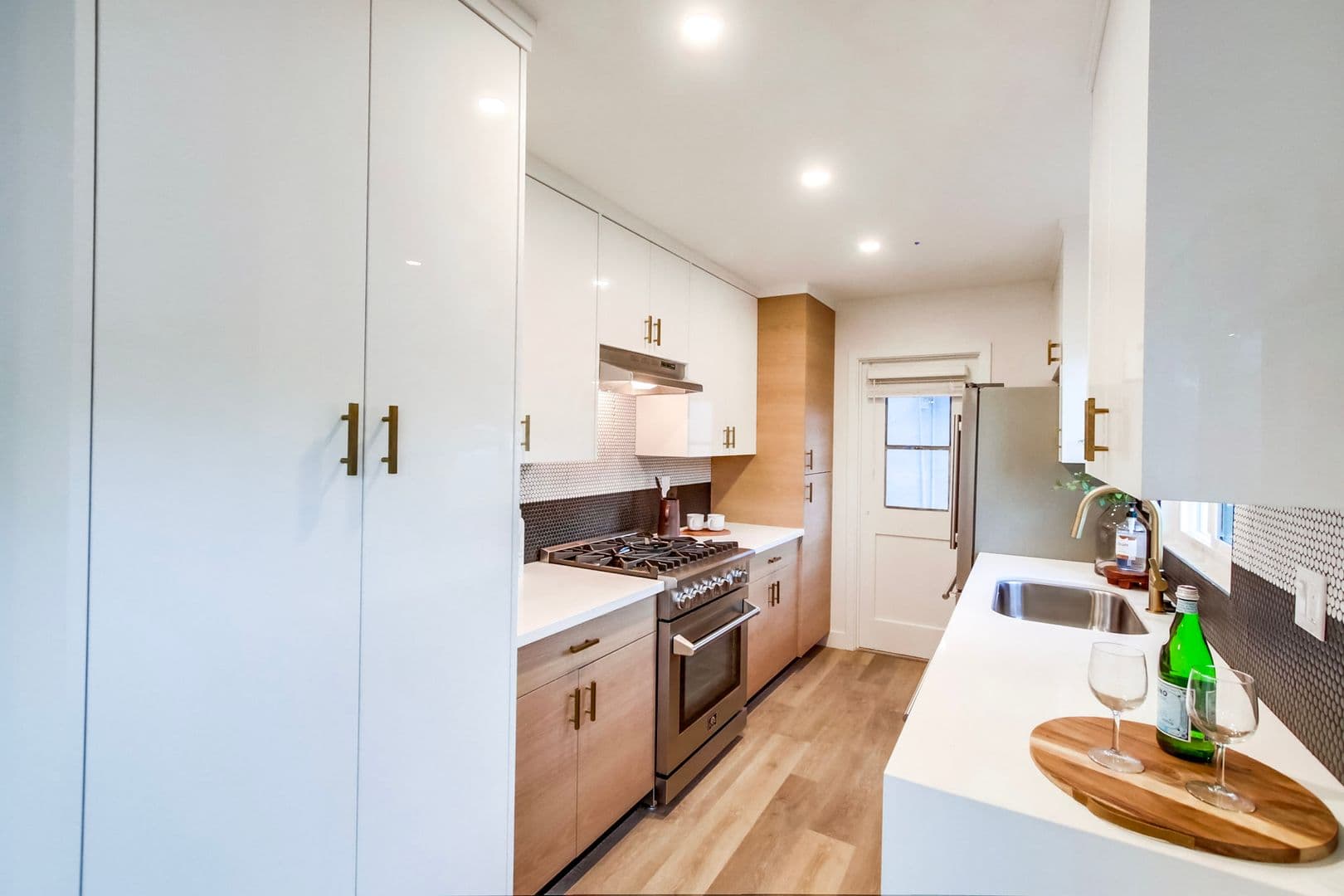 La Jolla Apartment: 6224-6240 Dowling Drive
