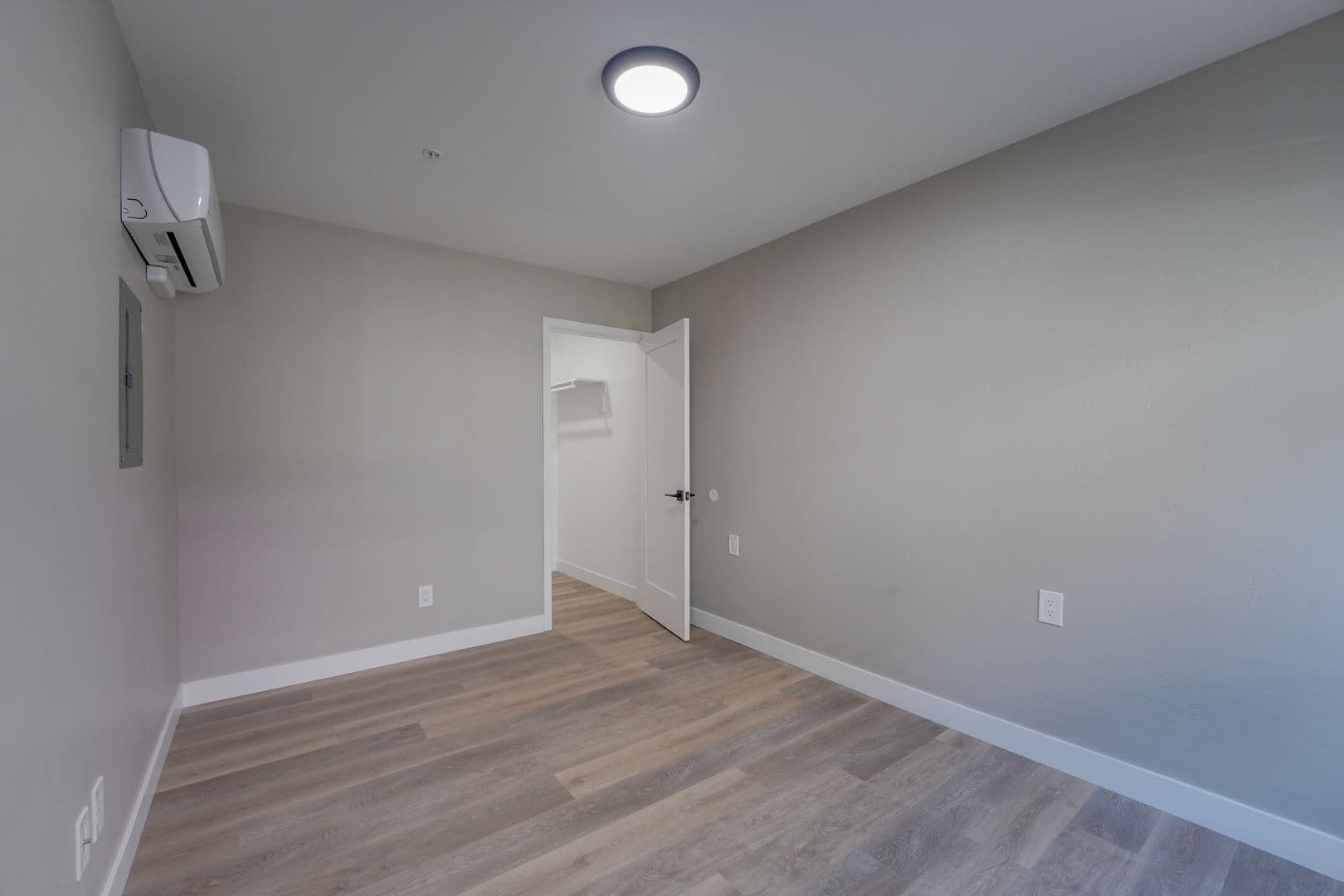 San Diego Apartment: 1239 Robinson Avenue