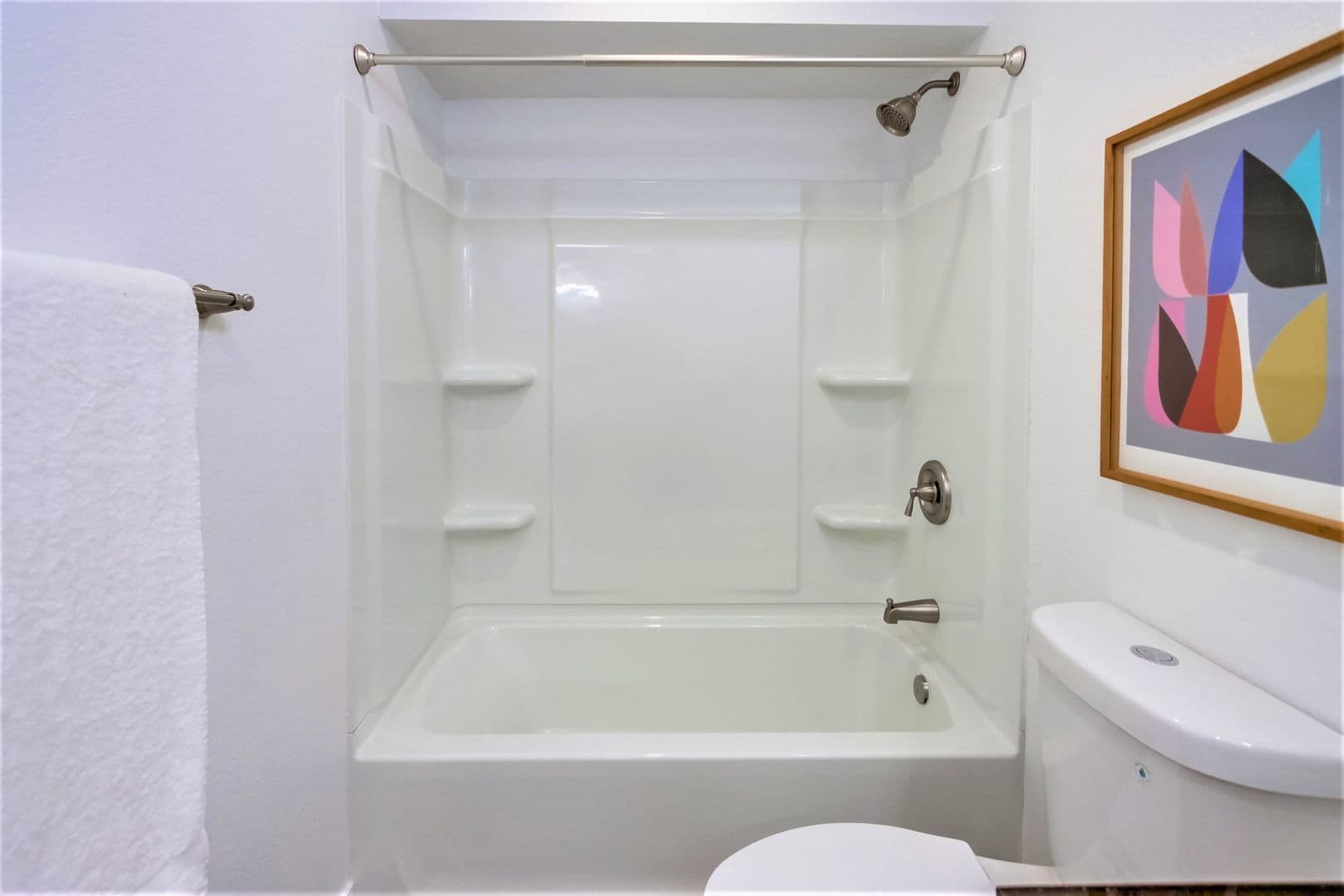 Escondido Apartment: 1580 South Juniper Street
