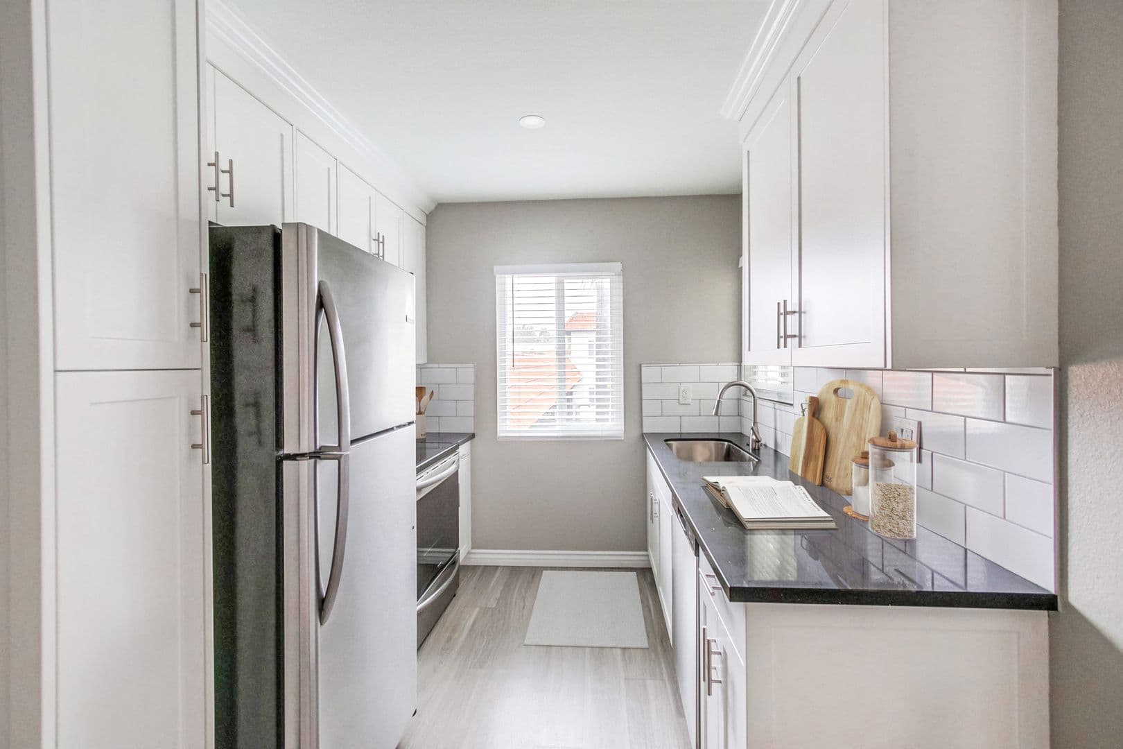 Santee Apartment: 10267 Mast Blvd
