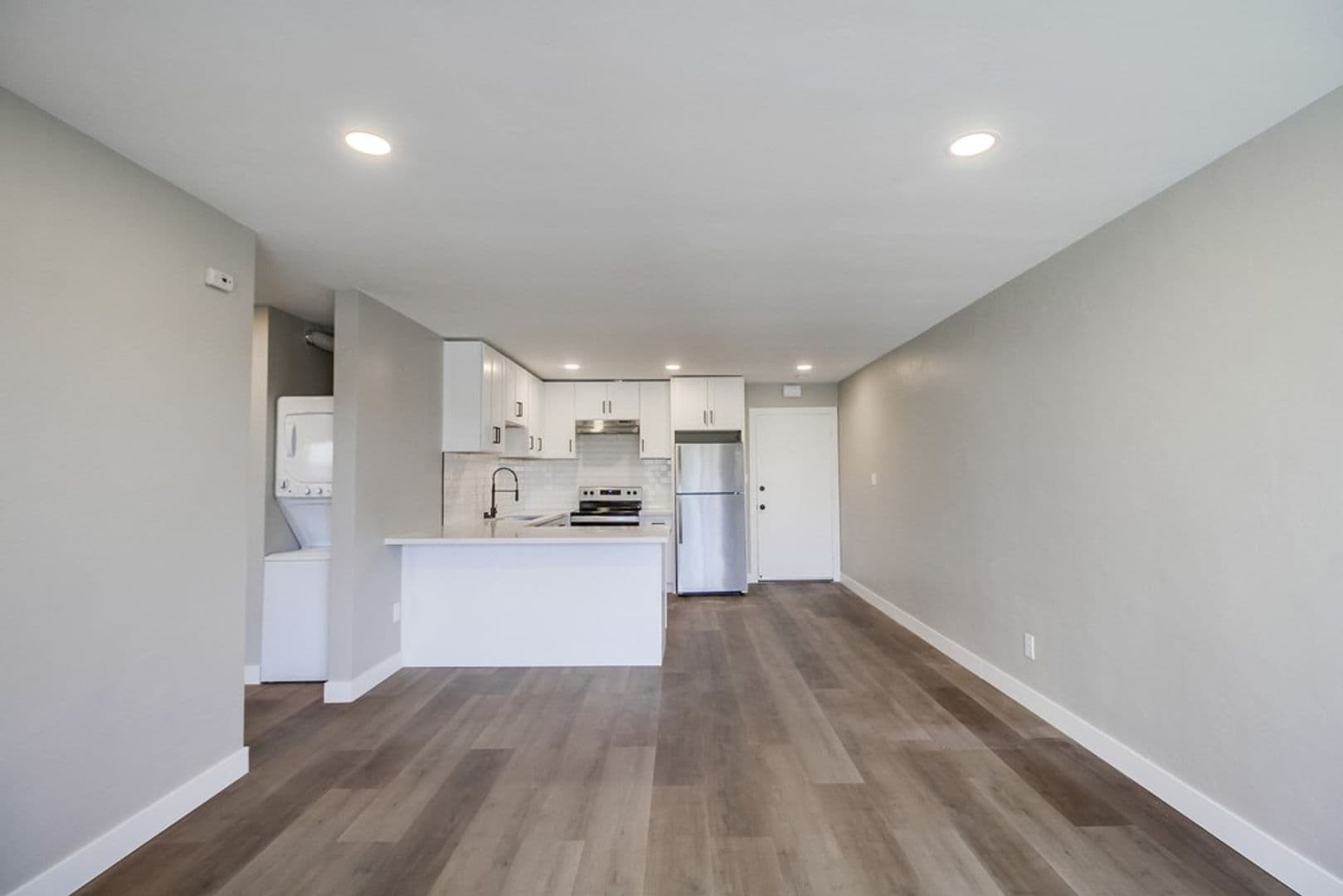 La Mesa Apartment: 4969 Mills Street