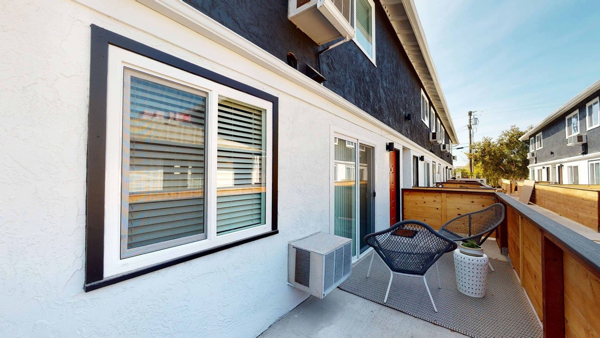 Imperial Beach Apartment: 812 12th St