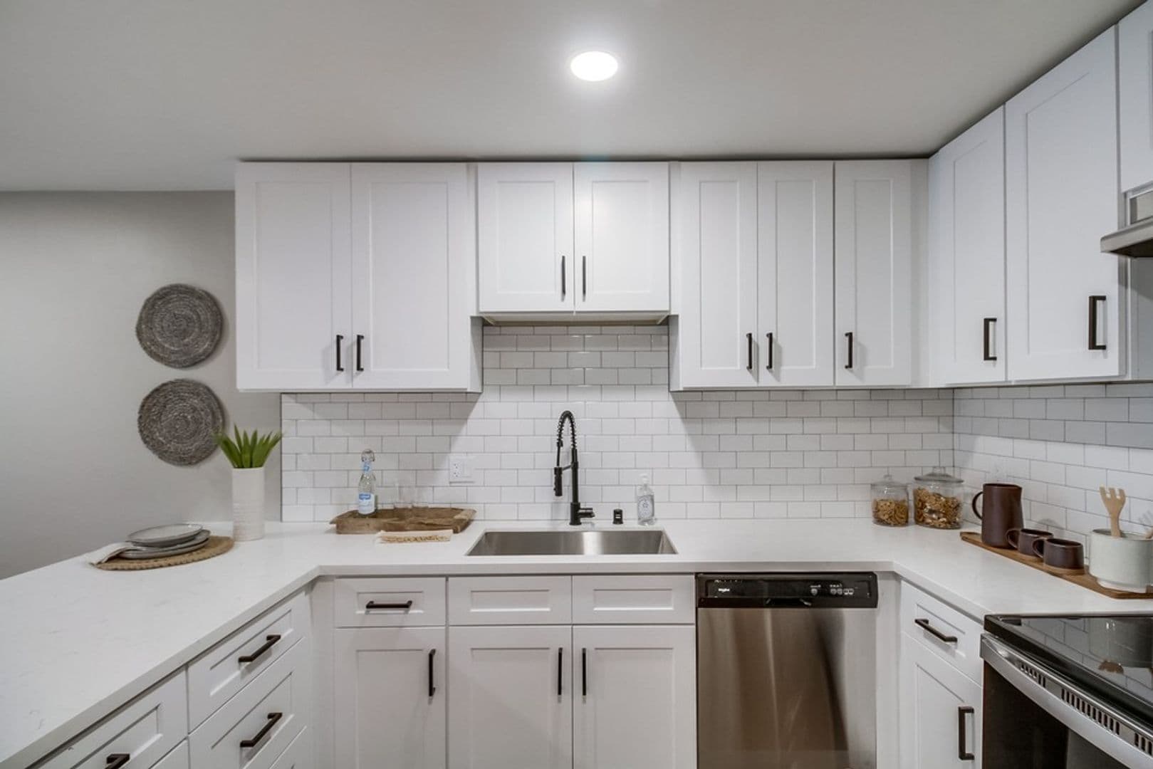 La Mesa Apartment: 4969 Mills Street