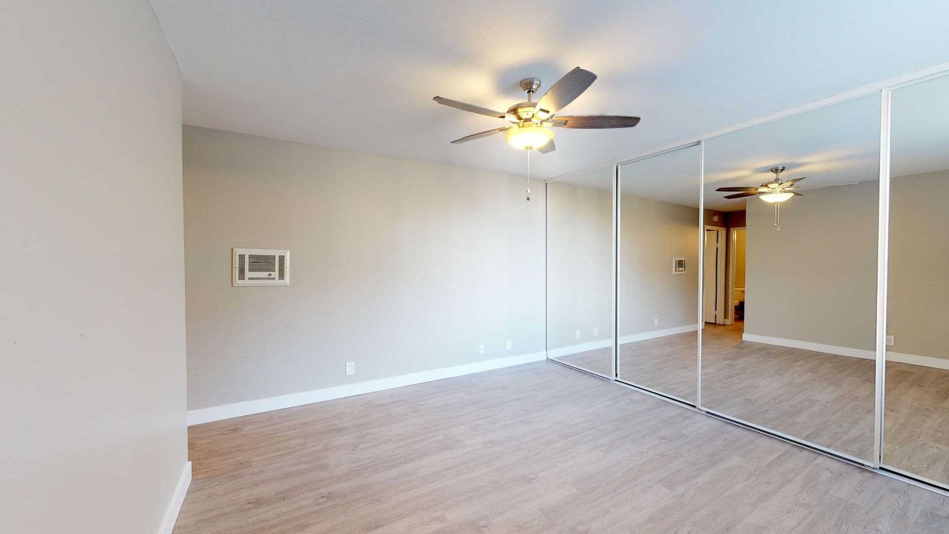 La Mesa Apartment: 7200 Saranac St