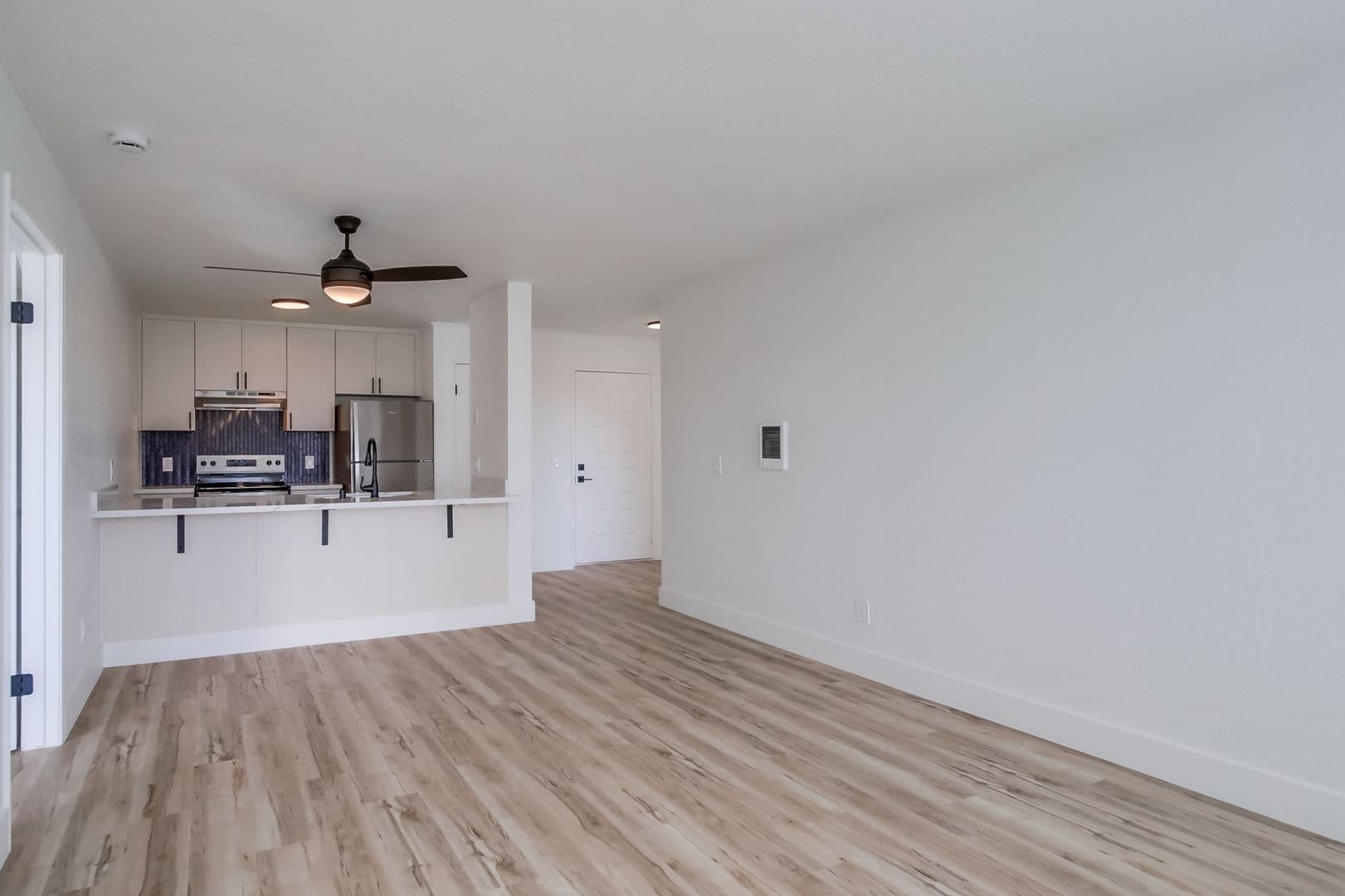 San Diego Apartment: 3502 Angelucci St