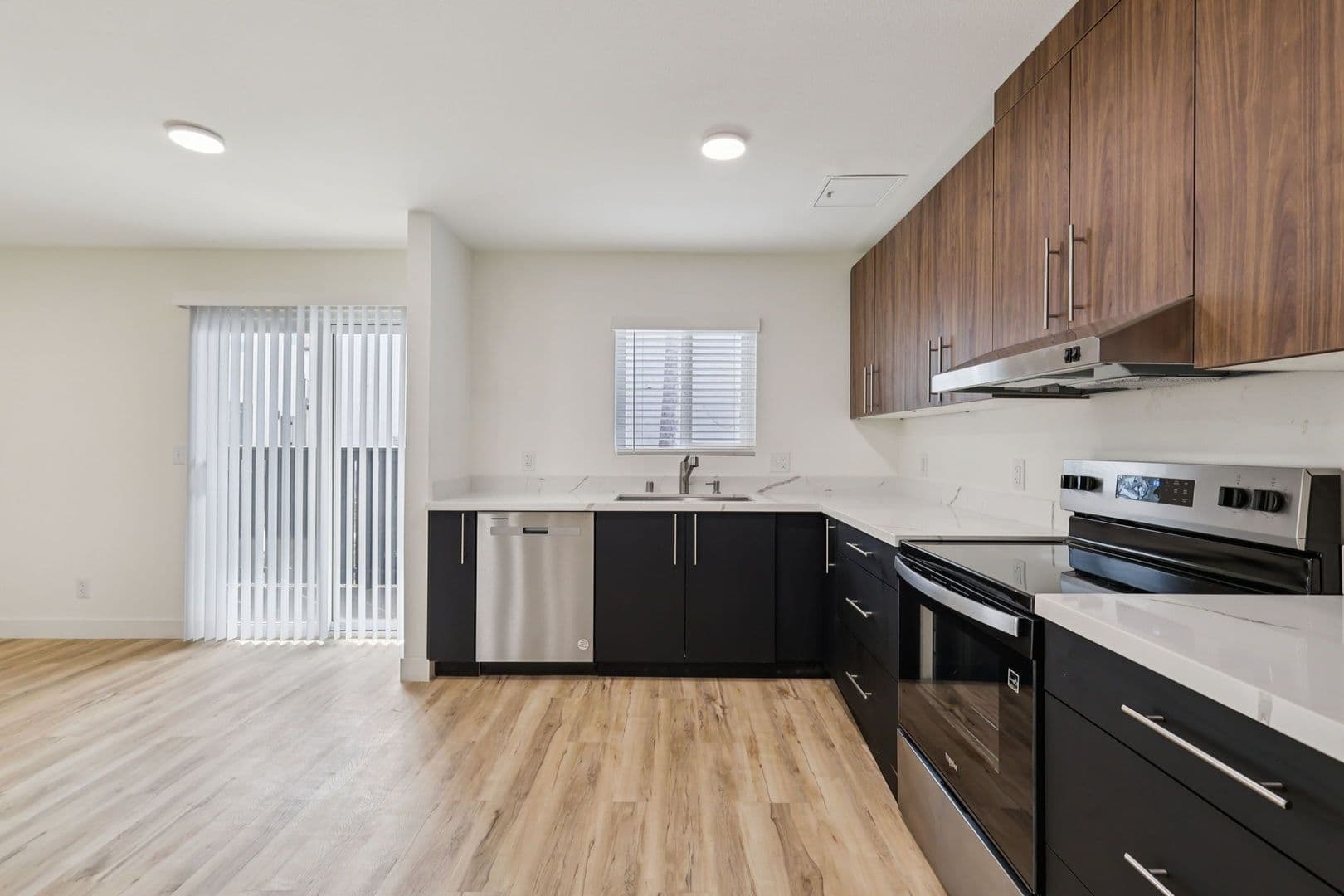 Chula Vista Apartment: 1311 4th Ave