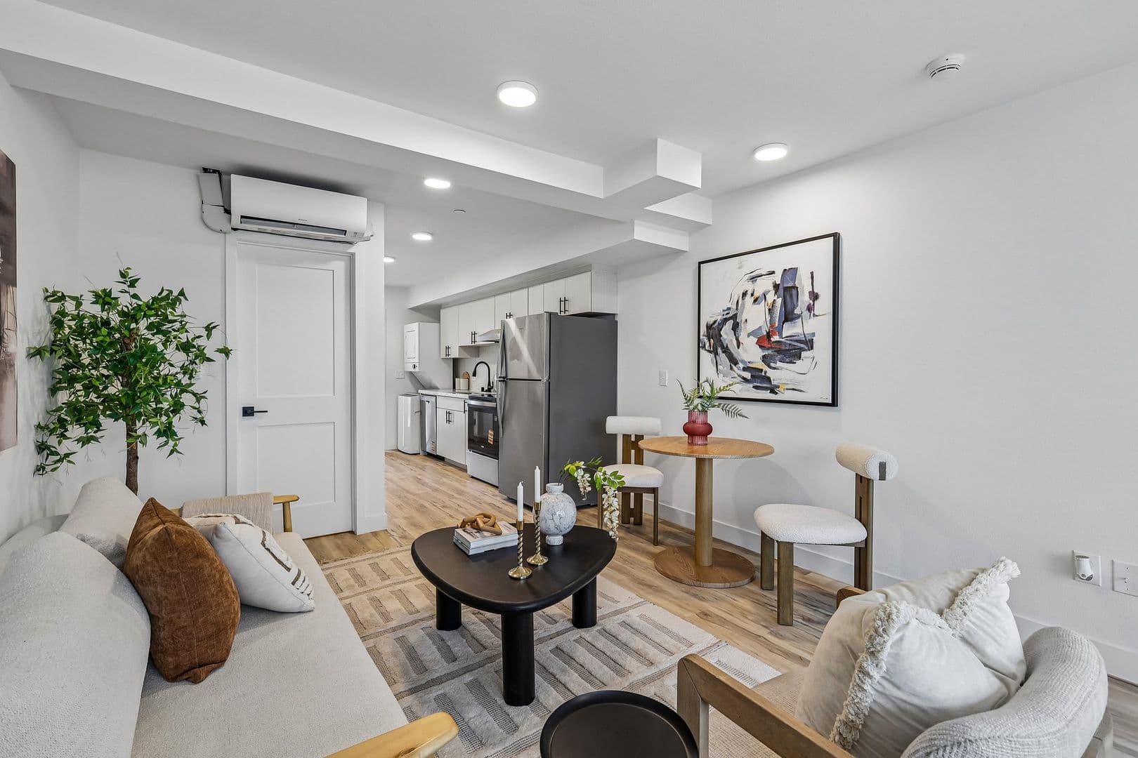 San Diego Apartment: 2330-2332 Grand Avenue