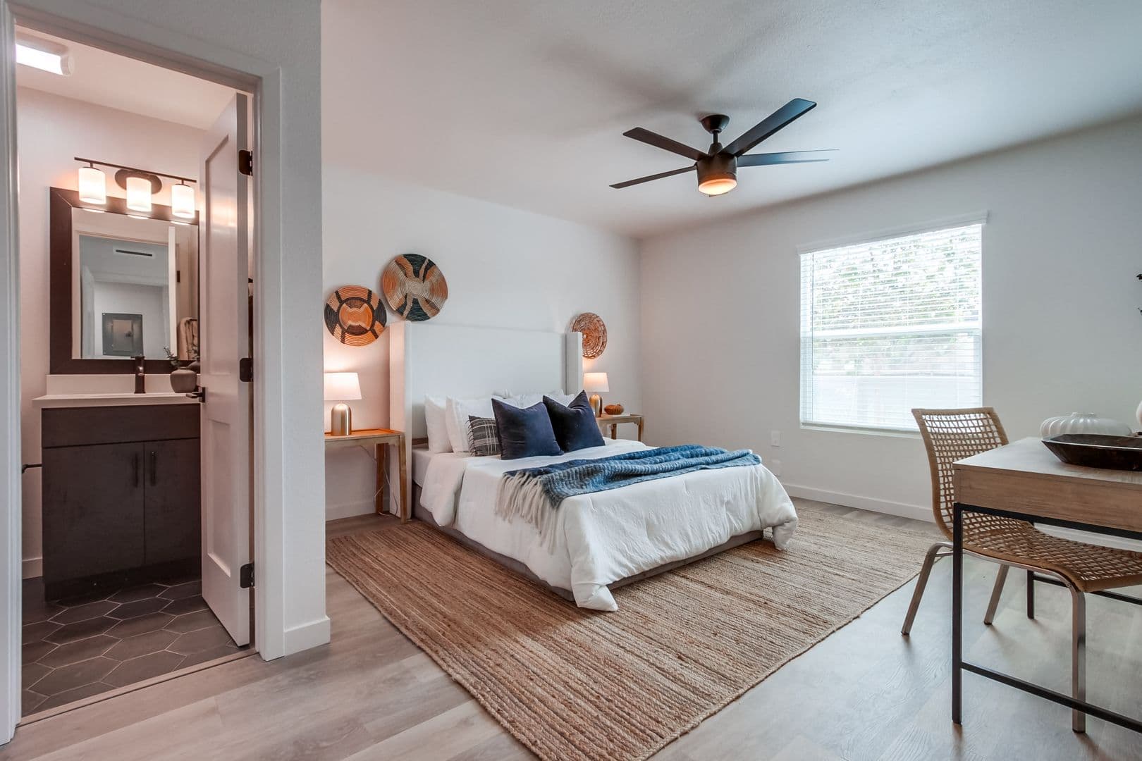 San Diego Apartment: 4820-4880 Clairemont Mesa Blvd