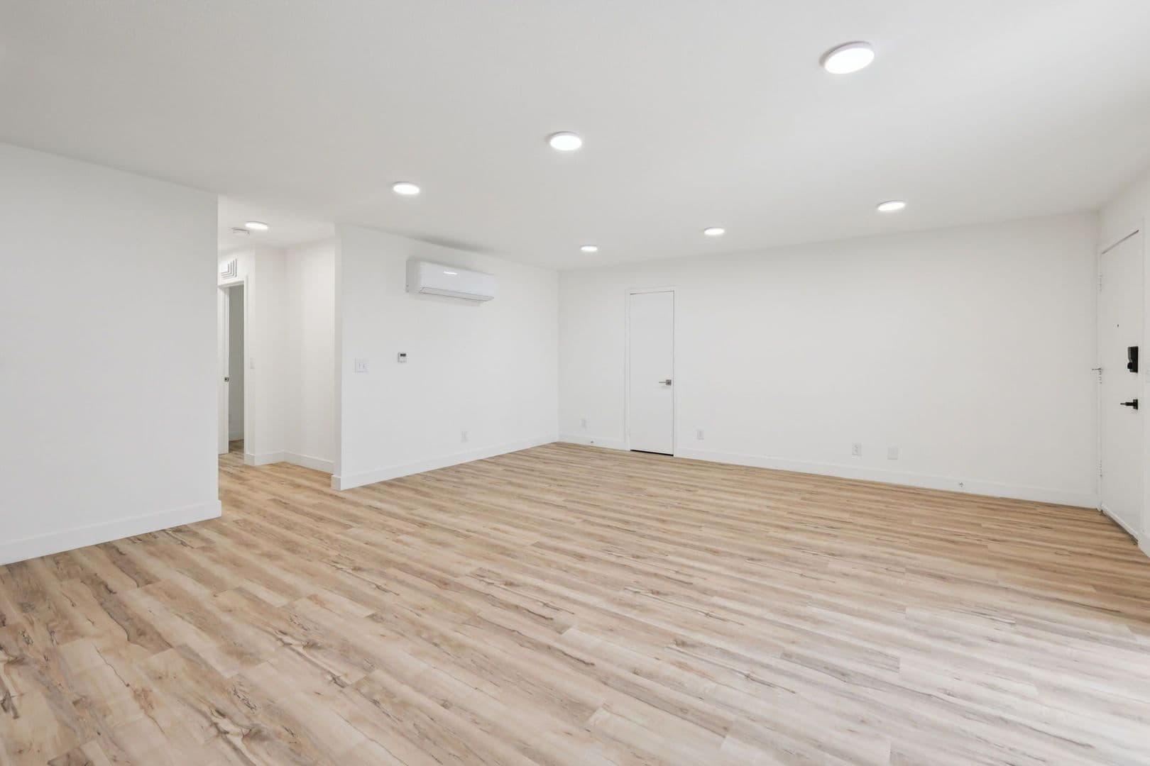 Chula Vista Apartment: 1311 4th Ave
