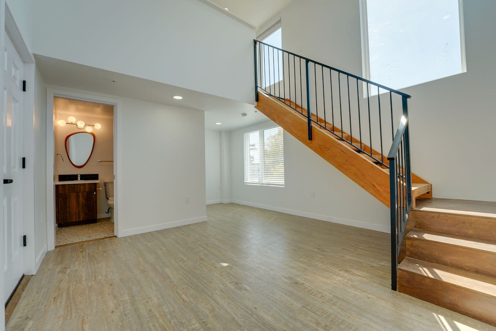 San Diego Apartment: 1239 Robinson Avenue