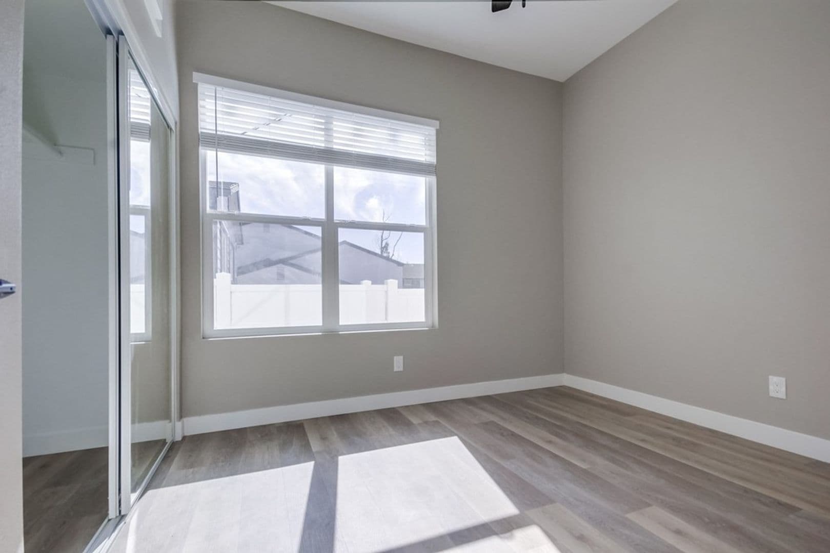 La Mesa Apartment: 4747-4757 Jessie Ave