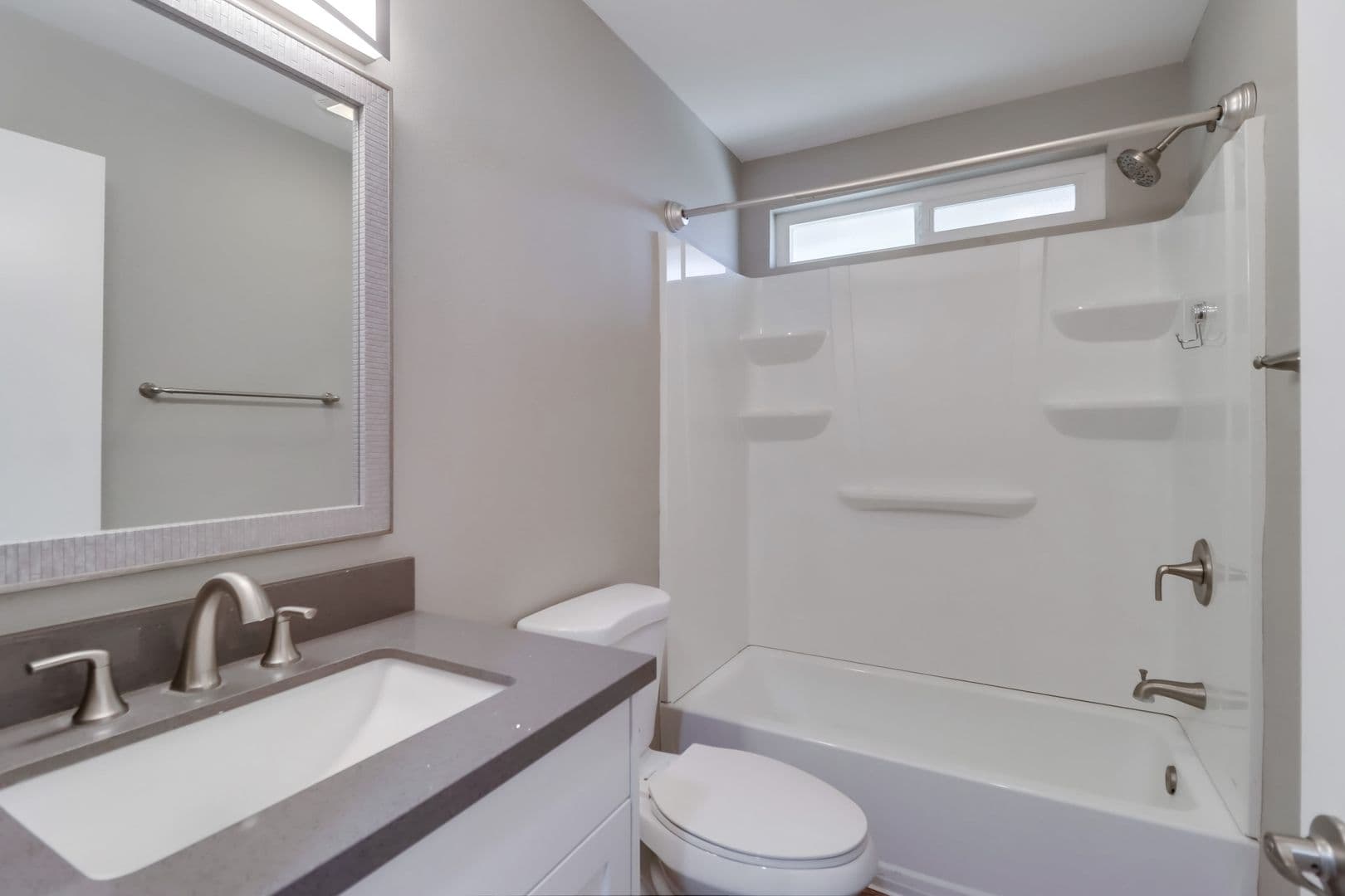Imperial Beach Apartment: 812 12th St