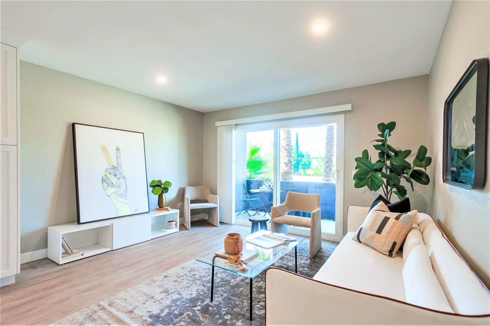 Escondido Apartment: 1580 South Juniper Street