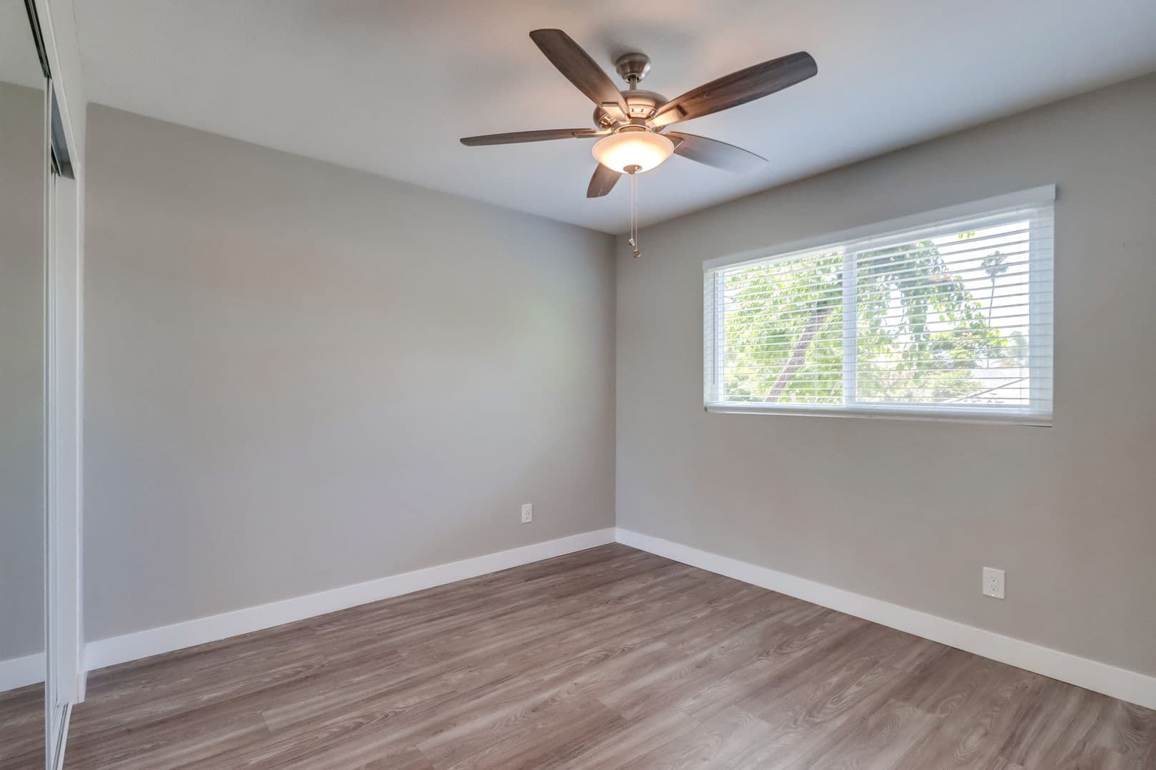 Imperial Beach Apartment: 812 12th St