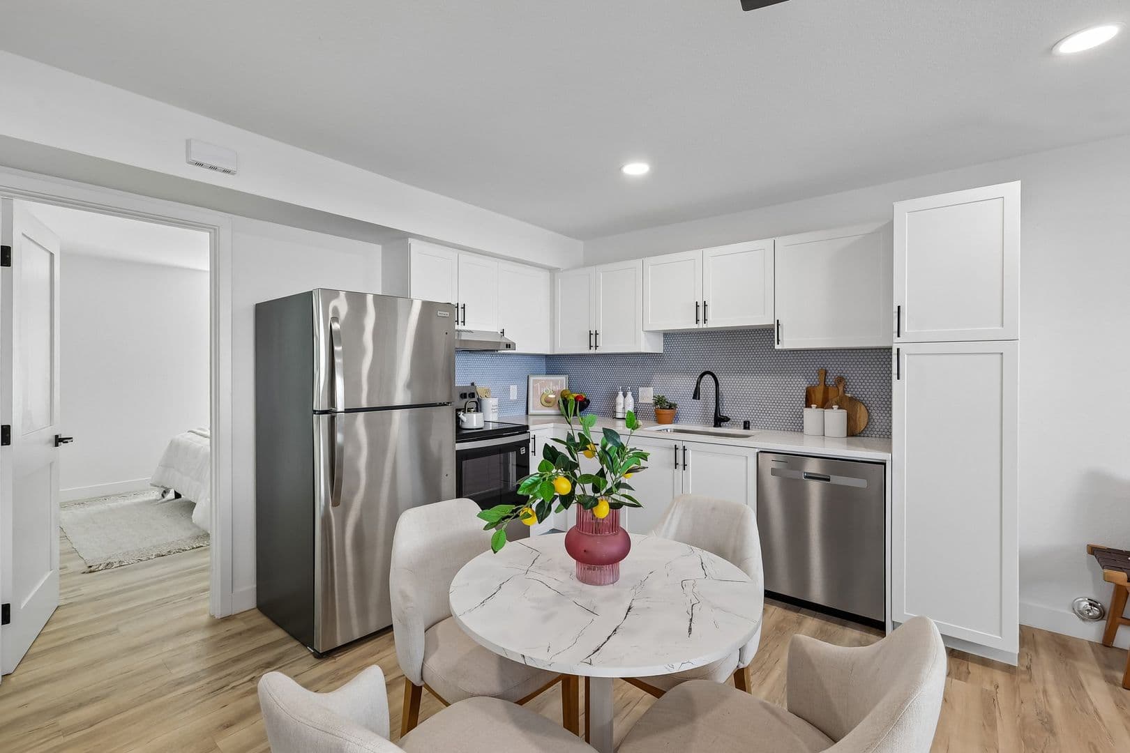 Imperial Beach Apartment: 1031-1033 Imperial Beach Blvd