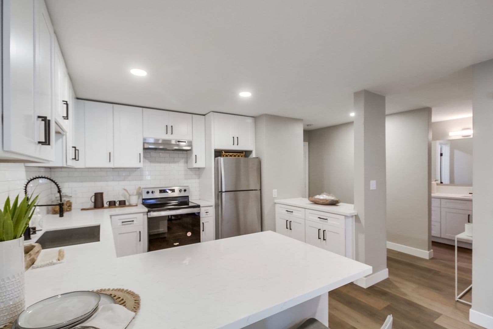 La Mesa Apartment: 4969 Mills Street