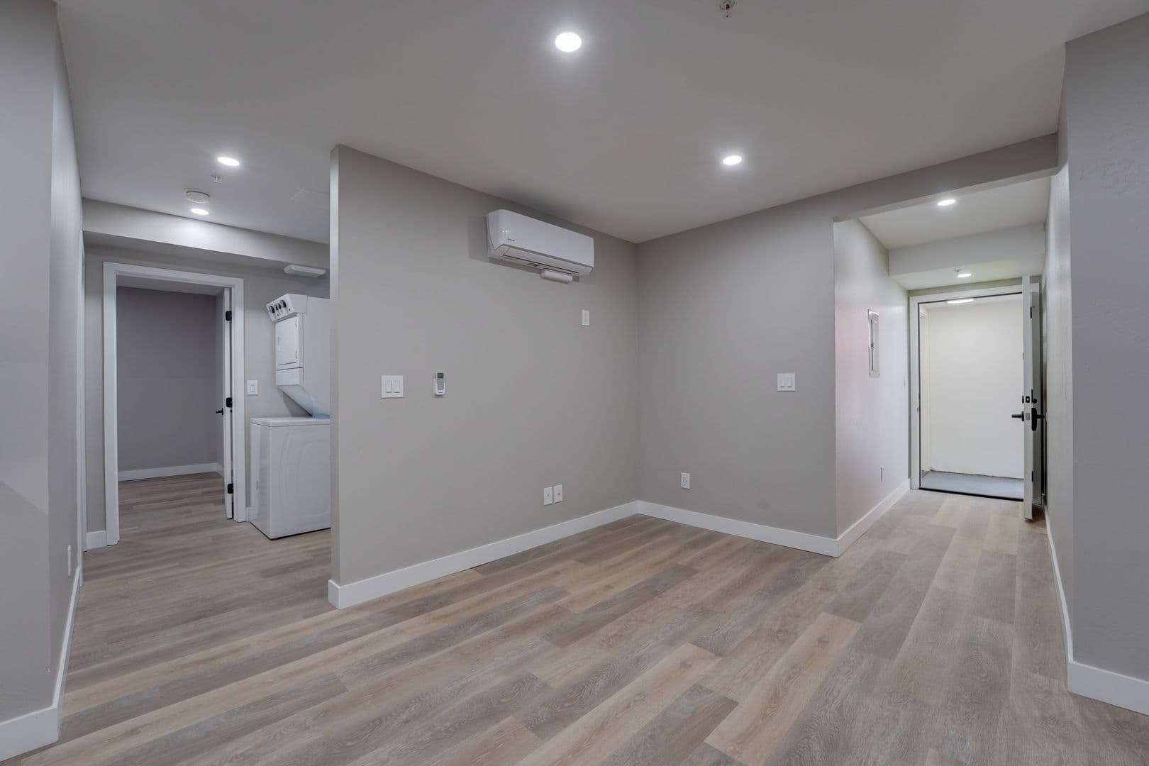 San Diego Apartment: 1239 Robinson Avenue