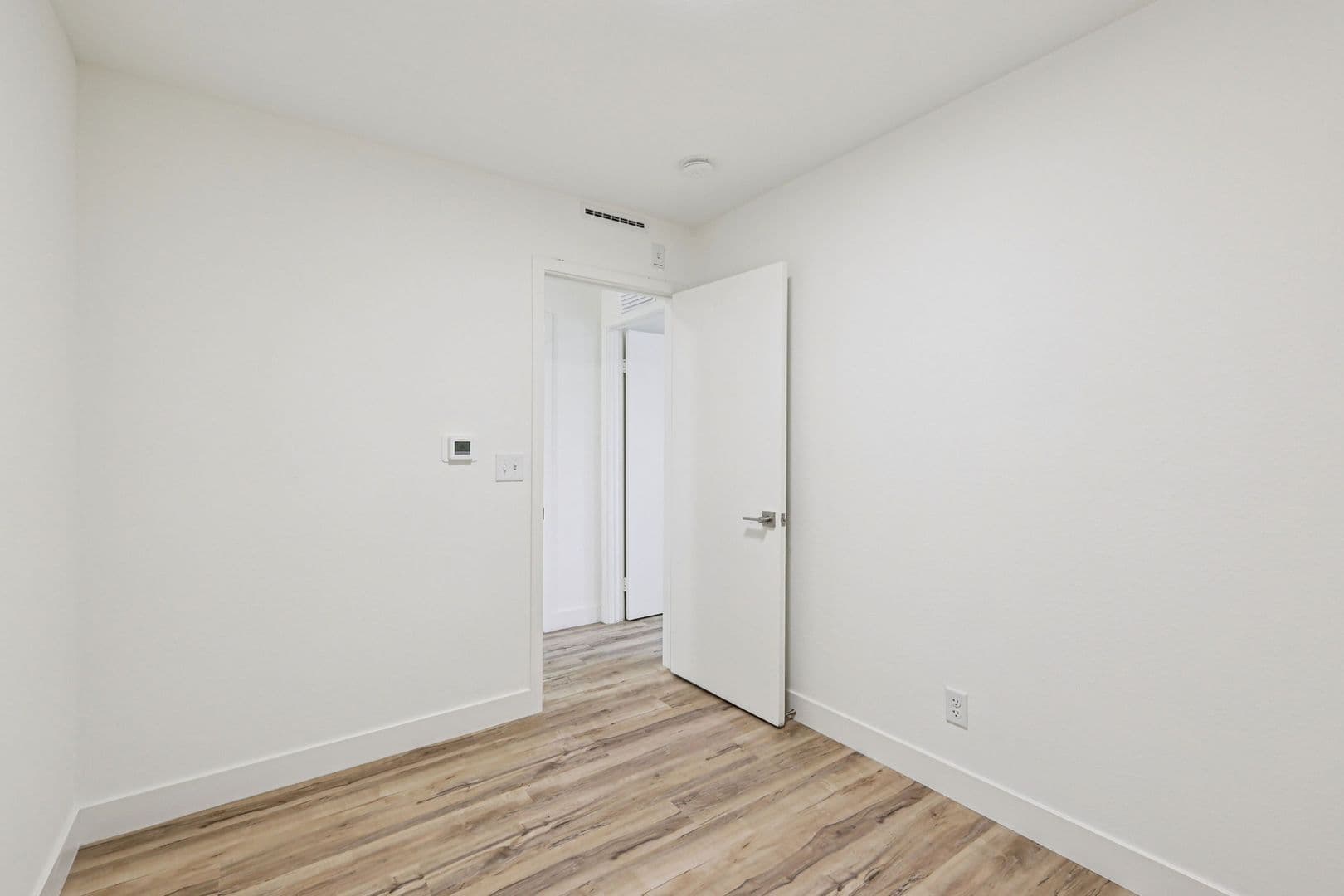 Chula Vista Apartment: 1311 4th Ave